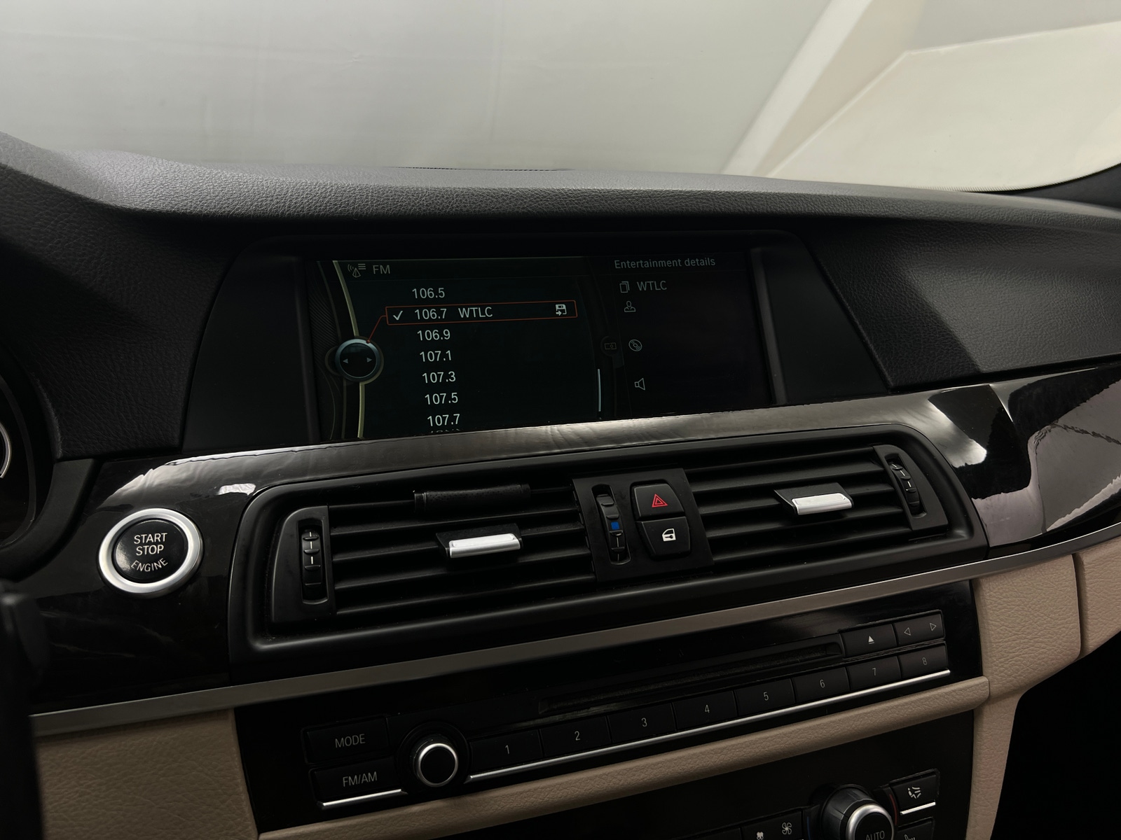 Thumbnail: 2012 BMW 5 Series - 3