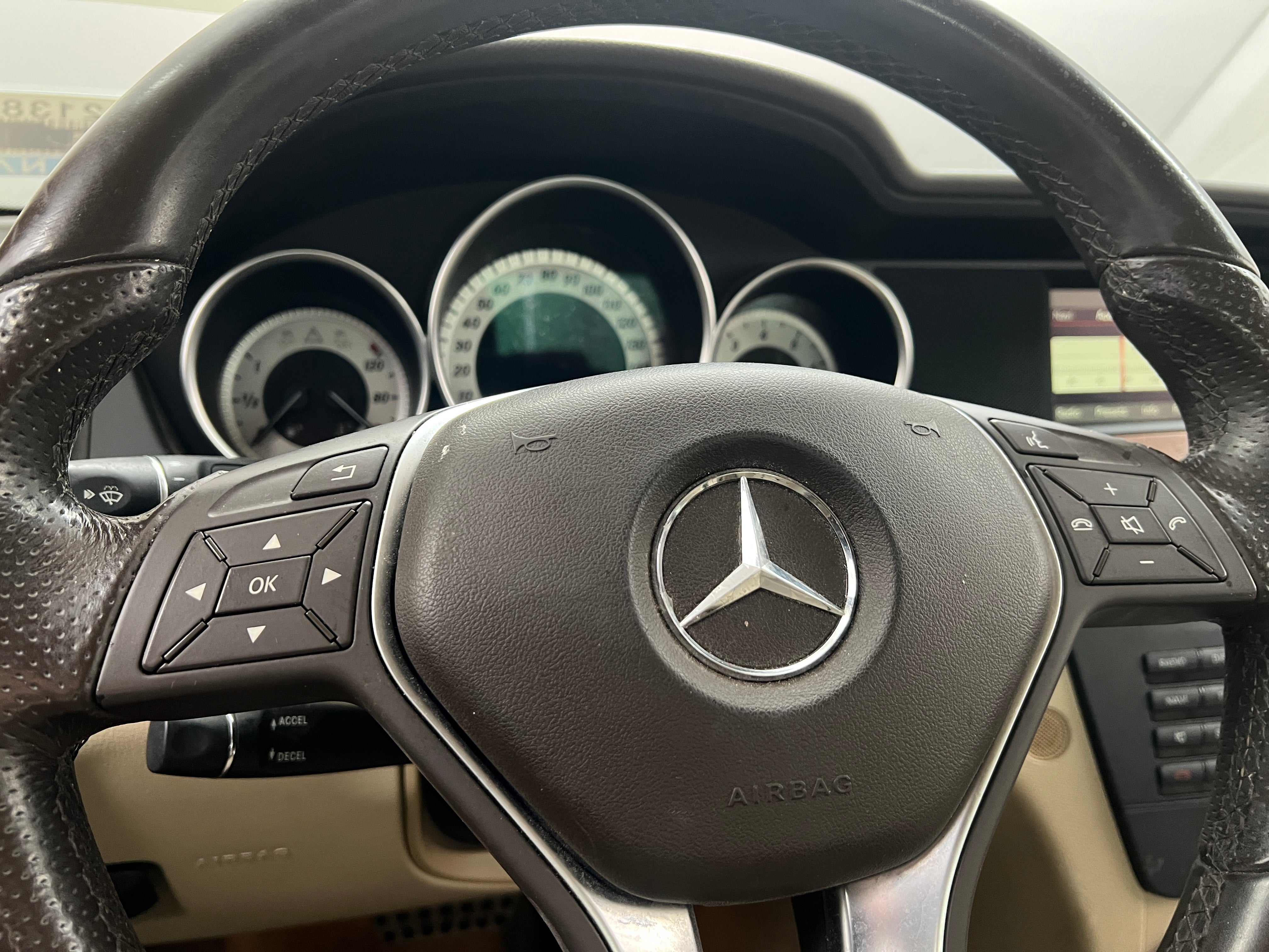 2014 Mercedes-Benz C-Class C 250 5