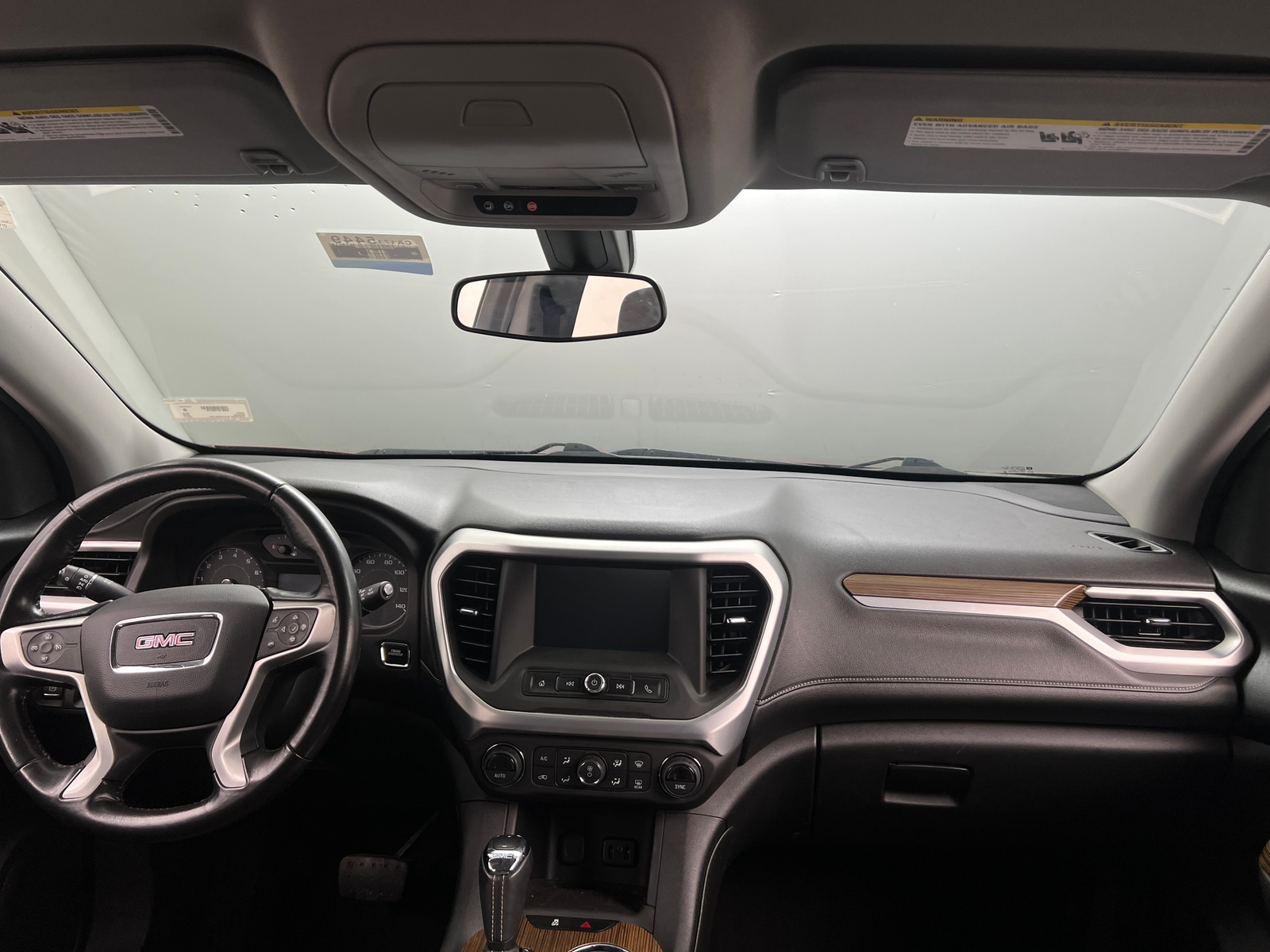 Thumbnail: 2017 GMC Acadia - 3