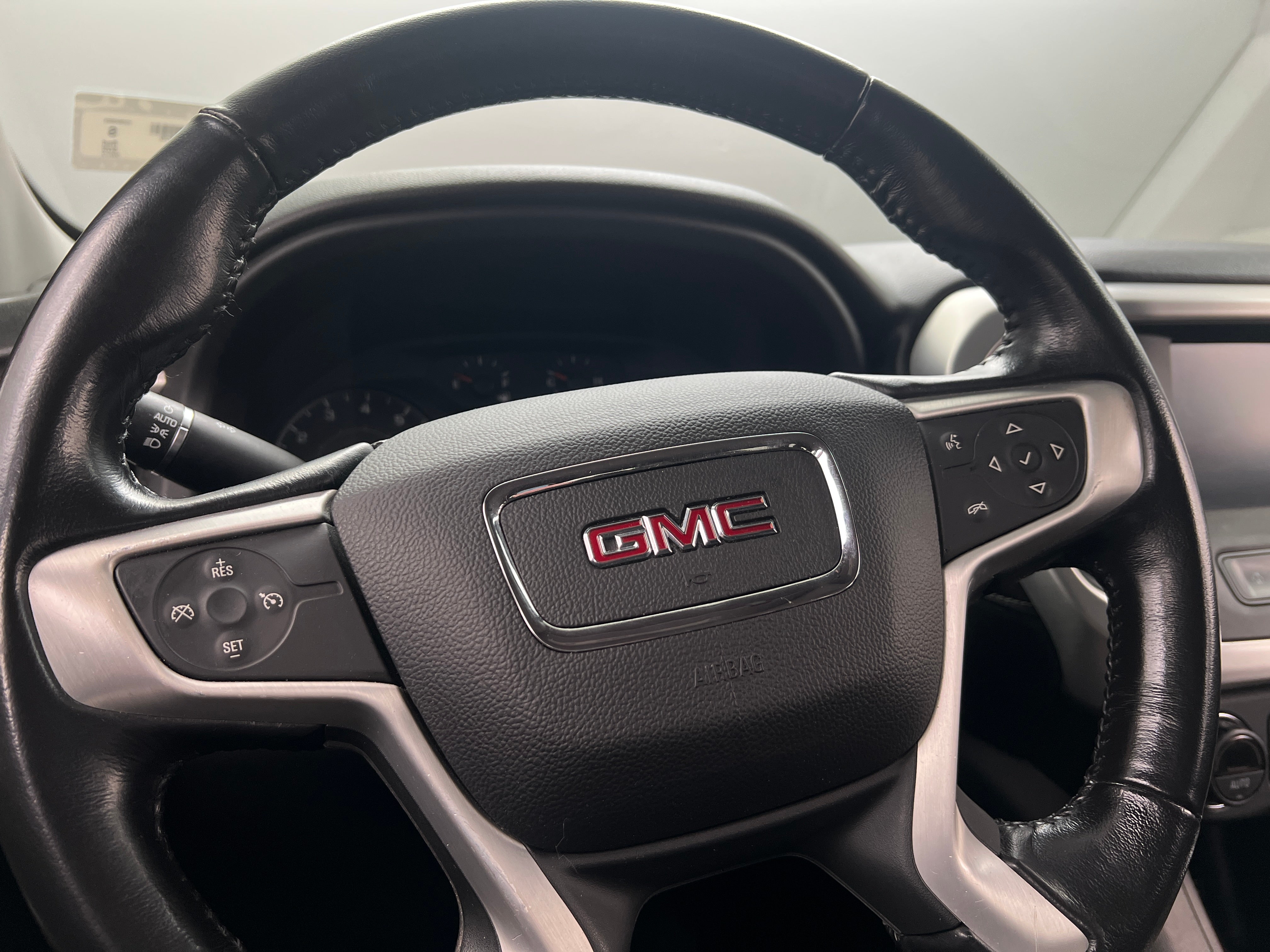 2017 GMC Acadia SLE 5