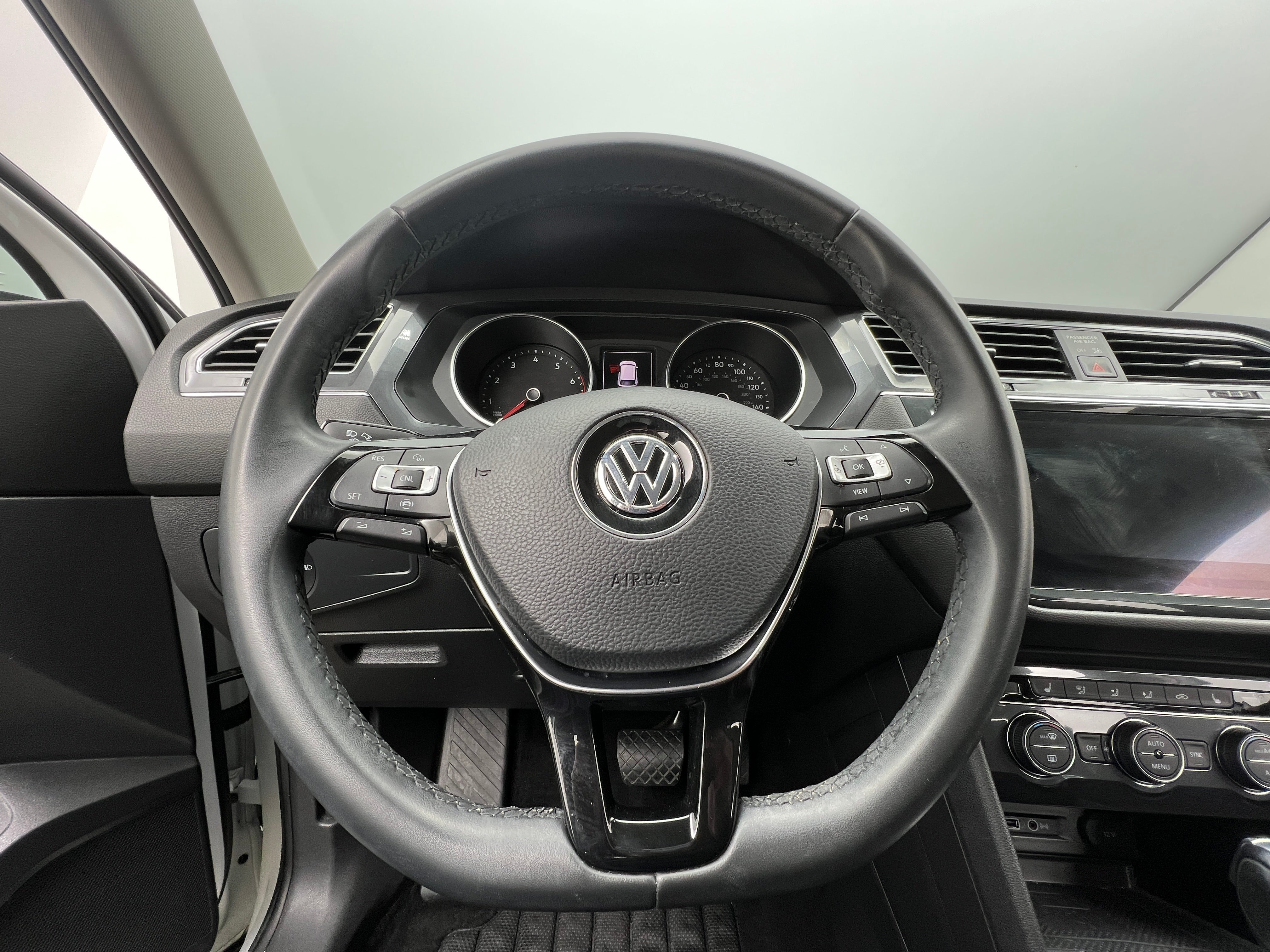 2020 Volkswagen Tiguan SE 5