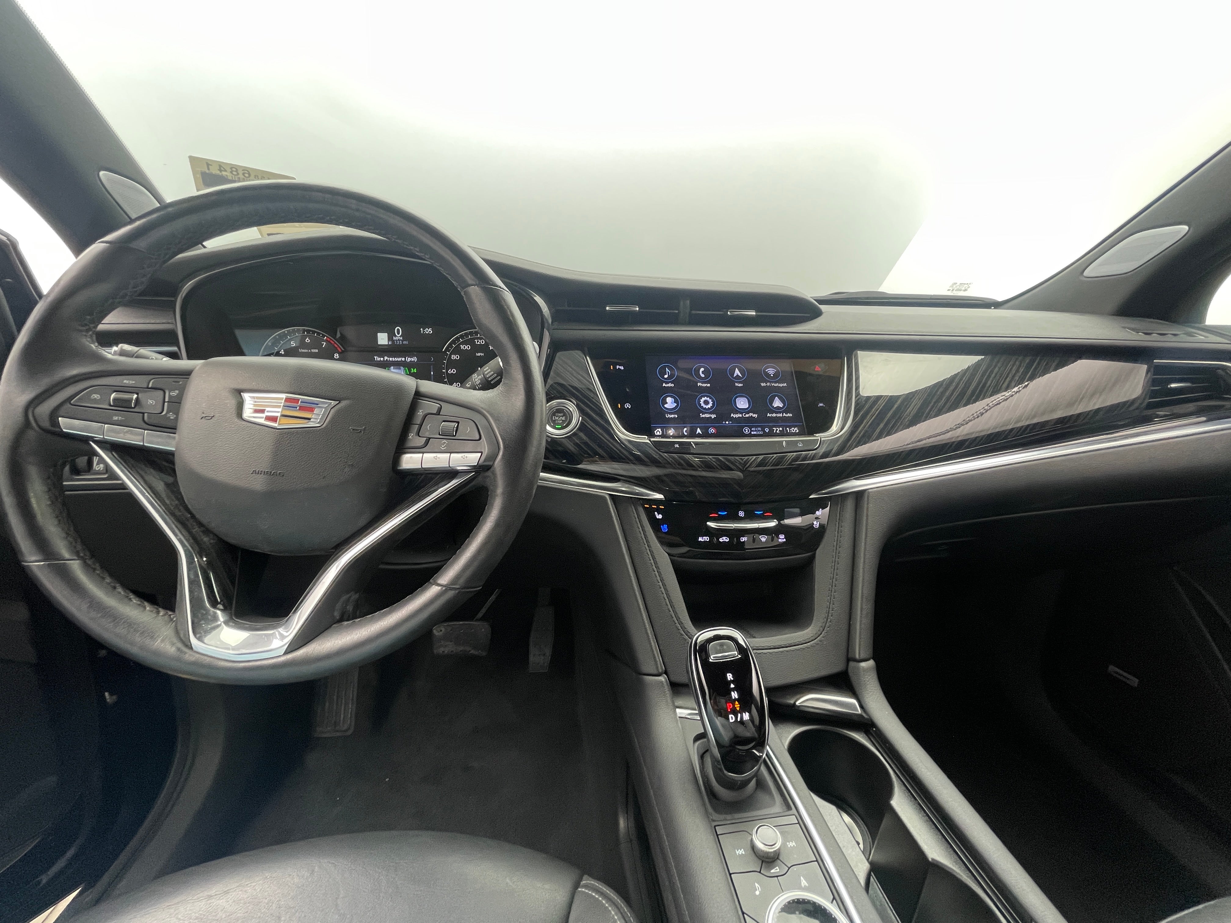 2023 Cadillac XT6 Premium Luxury 2