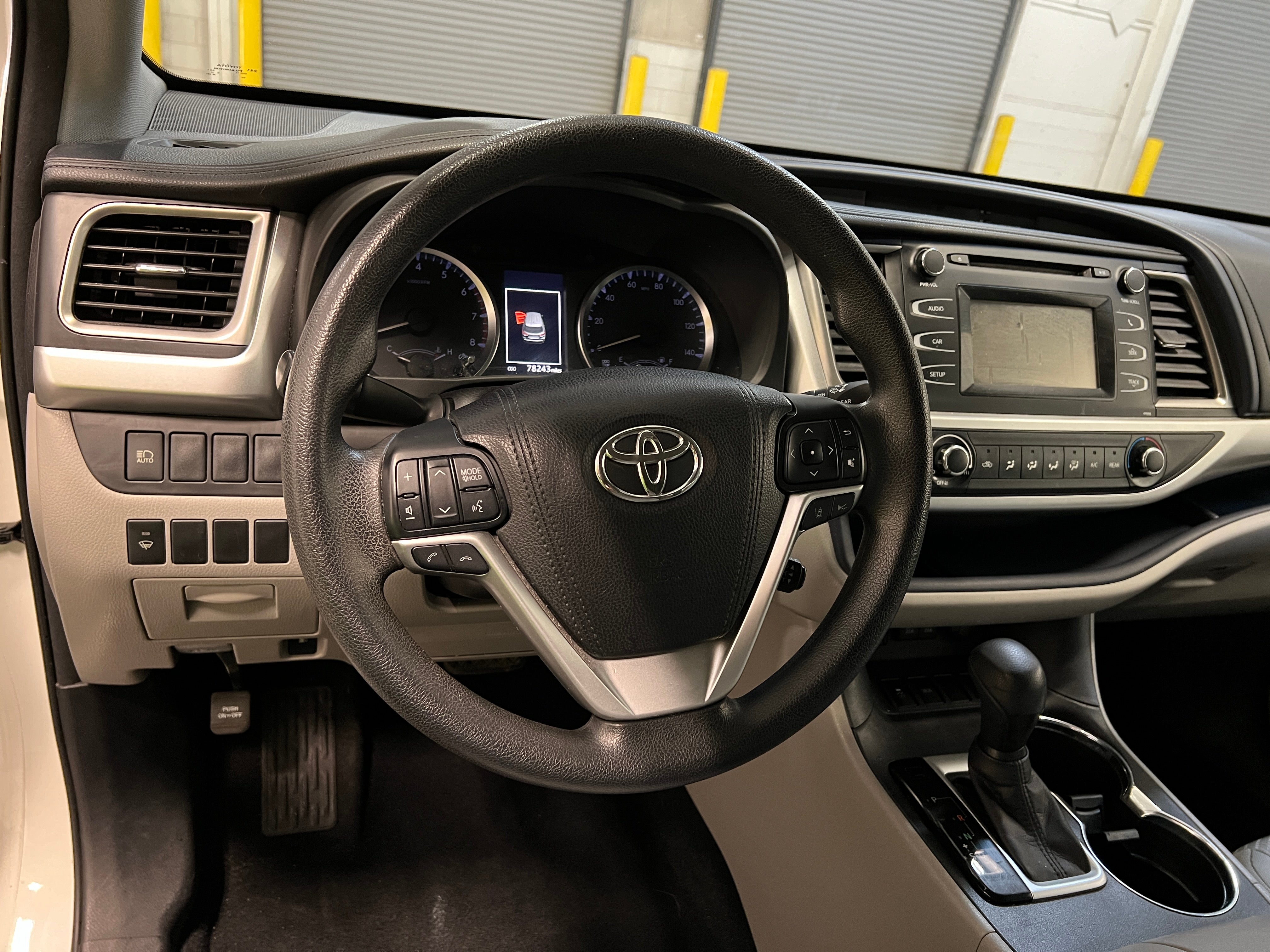 2017 Toyota Highlander LE 5