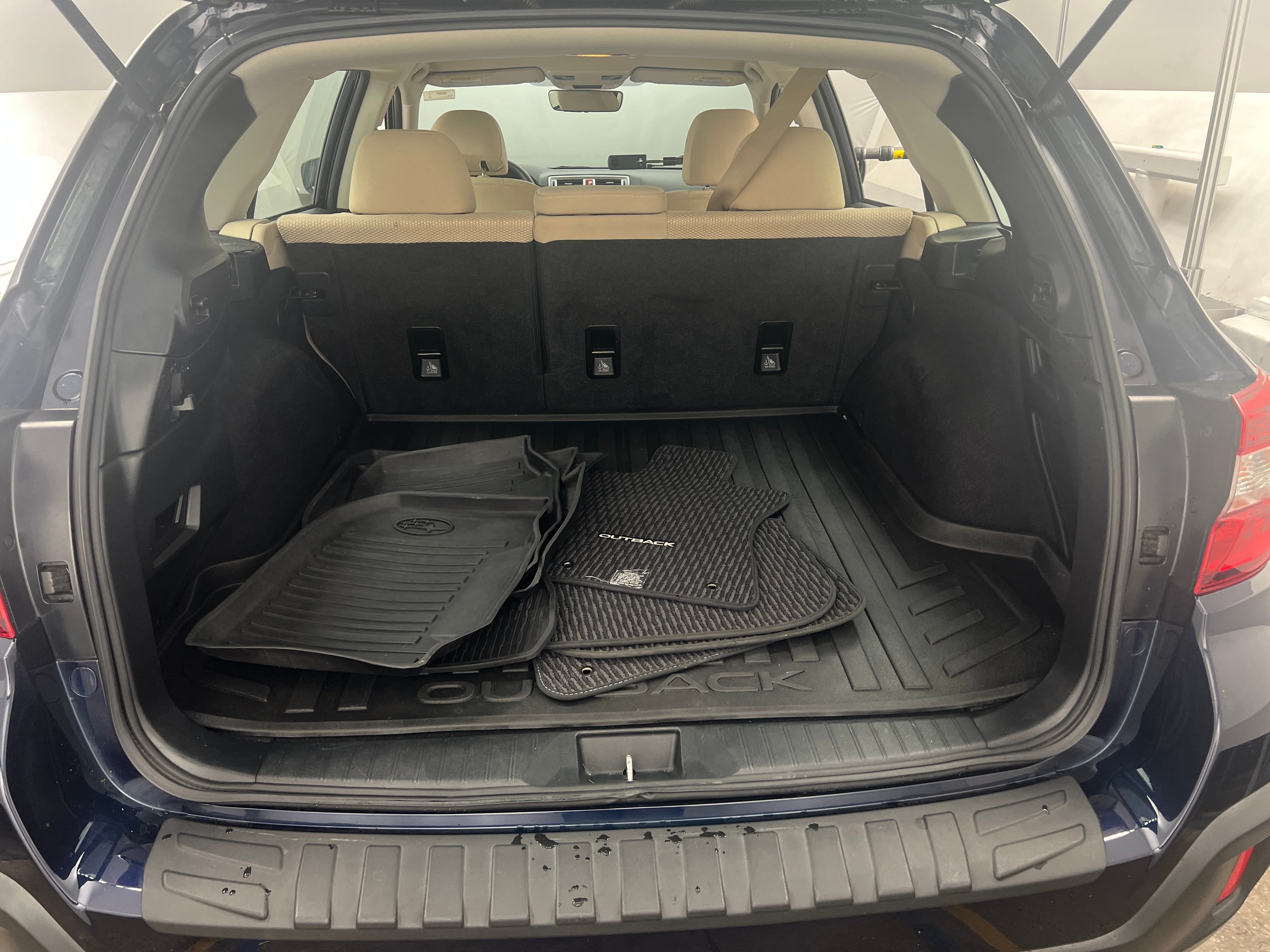 2018 Subaru Outback 2.5i 7