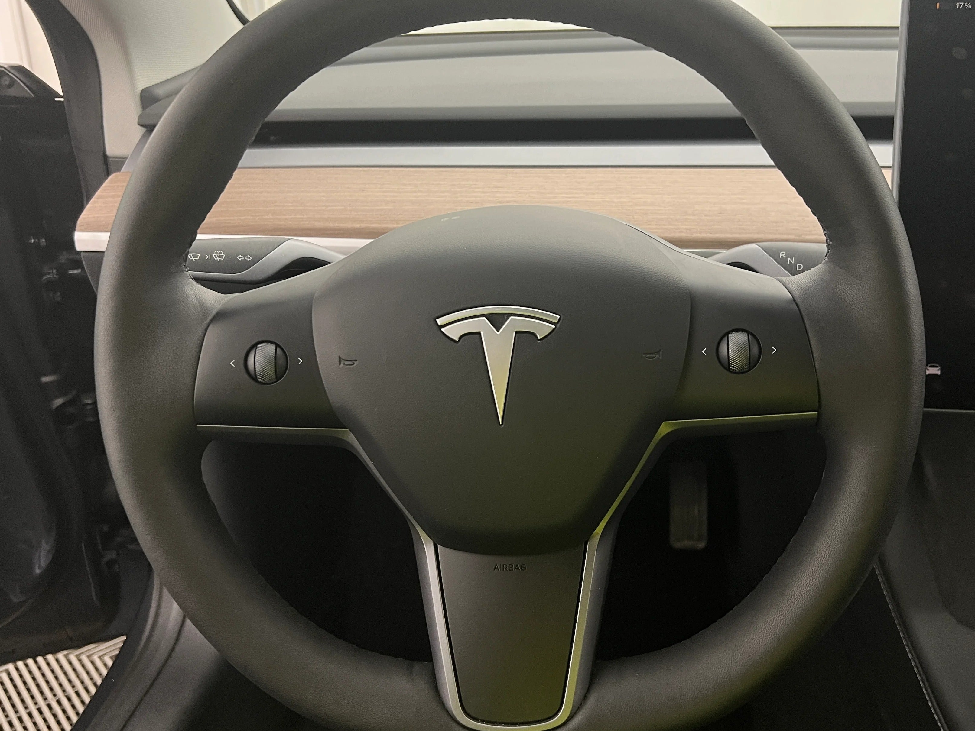 2023 Tesla Model 3 Standard Range 5