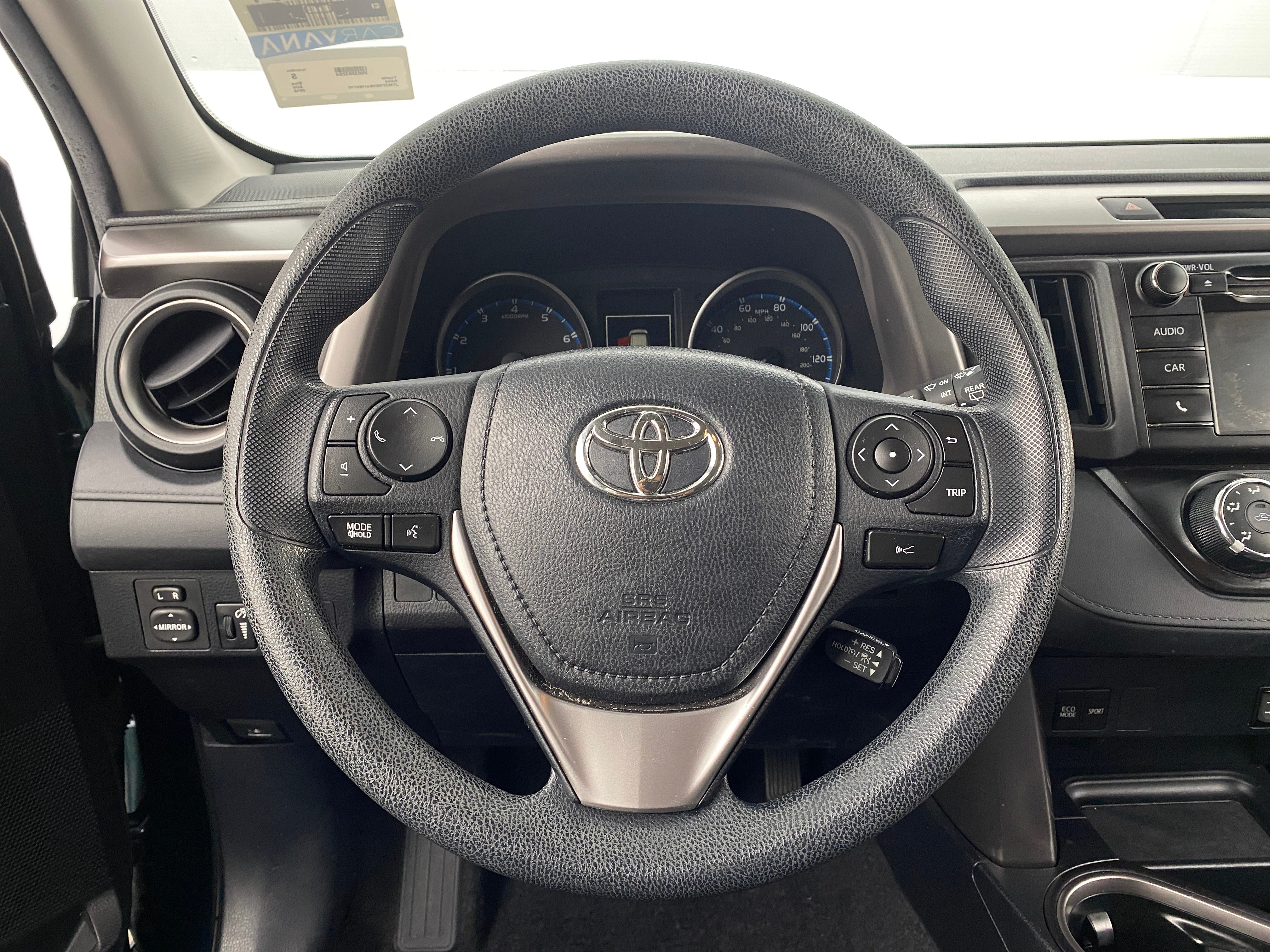 2018 Toyota RAV4 LE 5