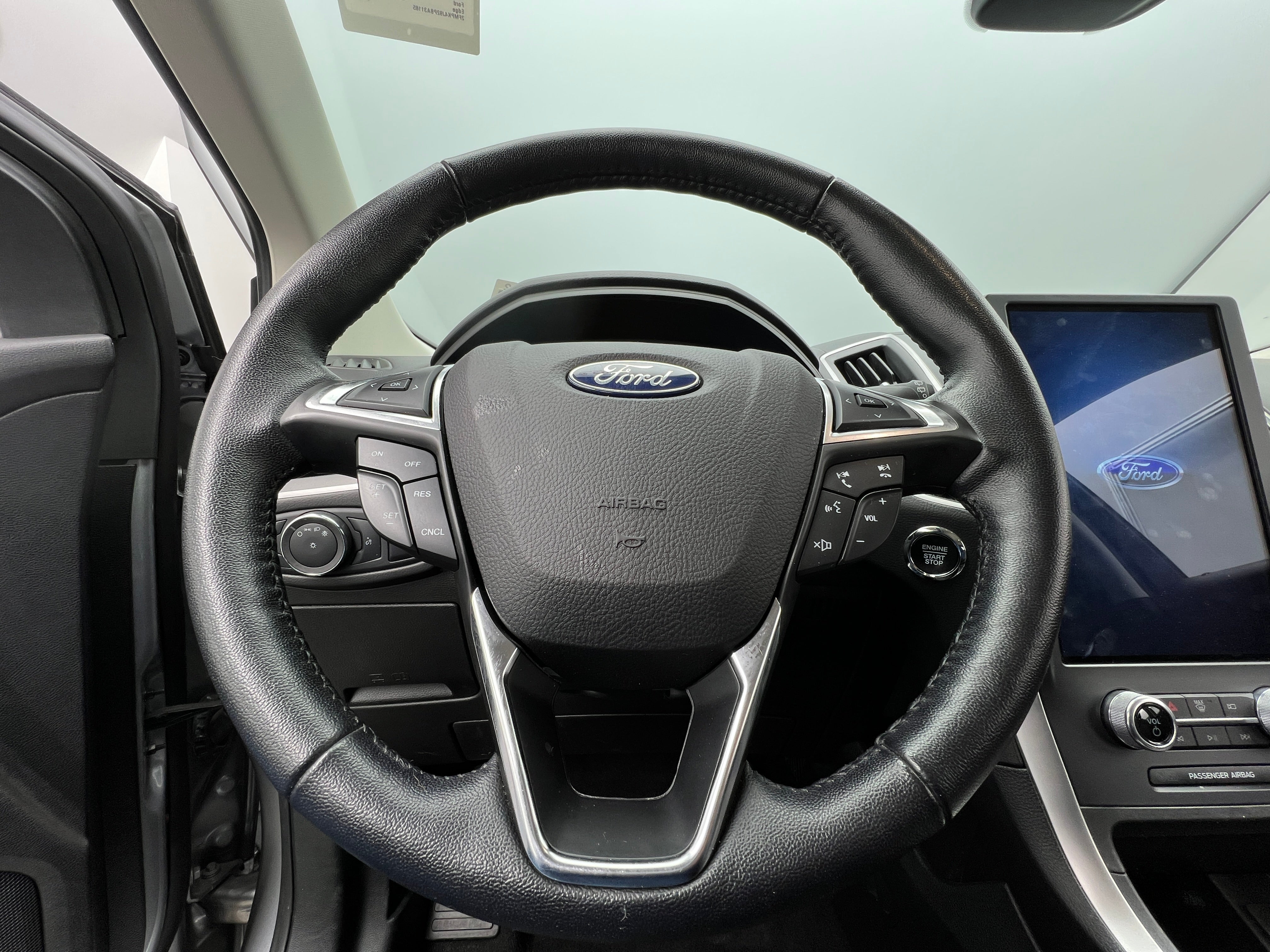 2023 Ford Edge SEL 5