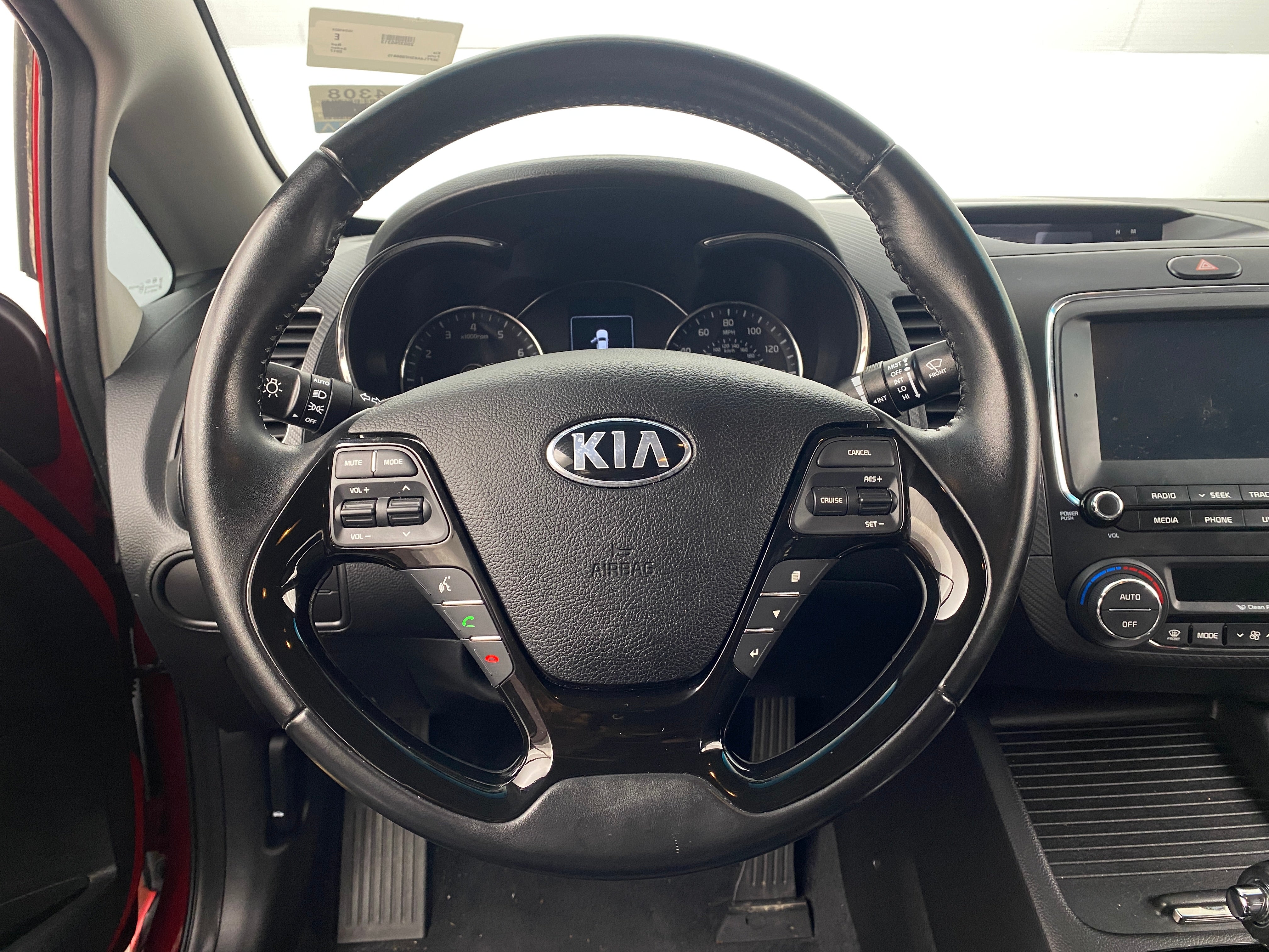 2017 Kia Forte EX 4