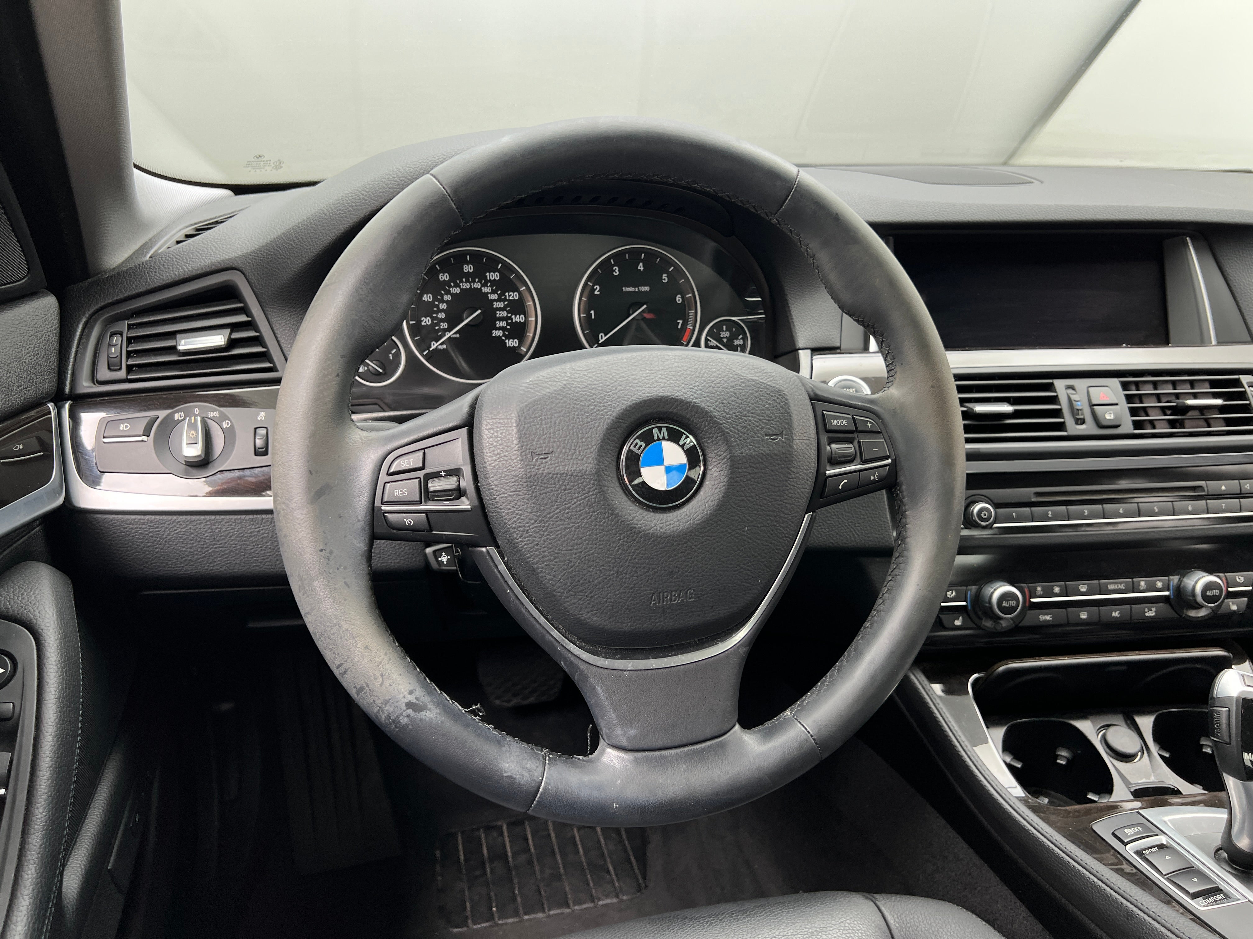 2015 BMW 5 Series 528i 5