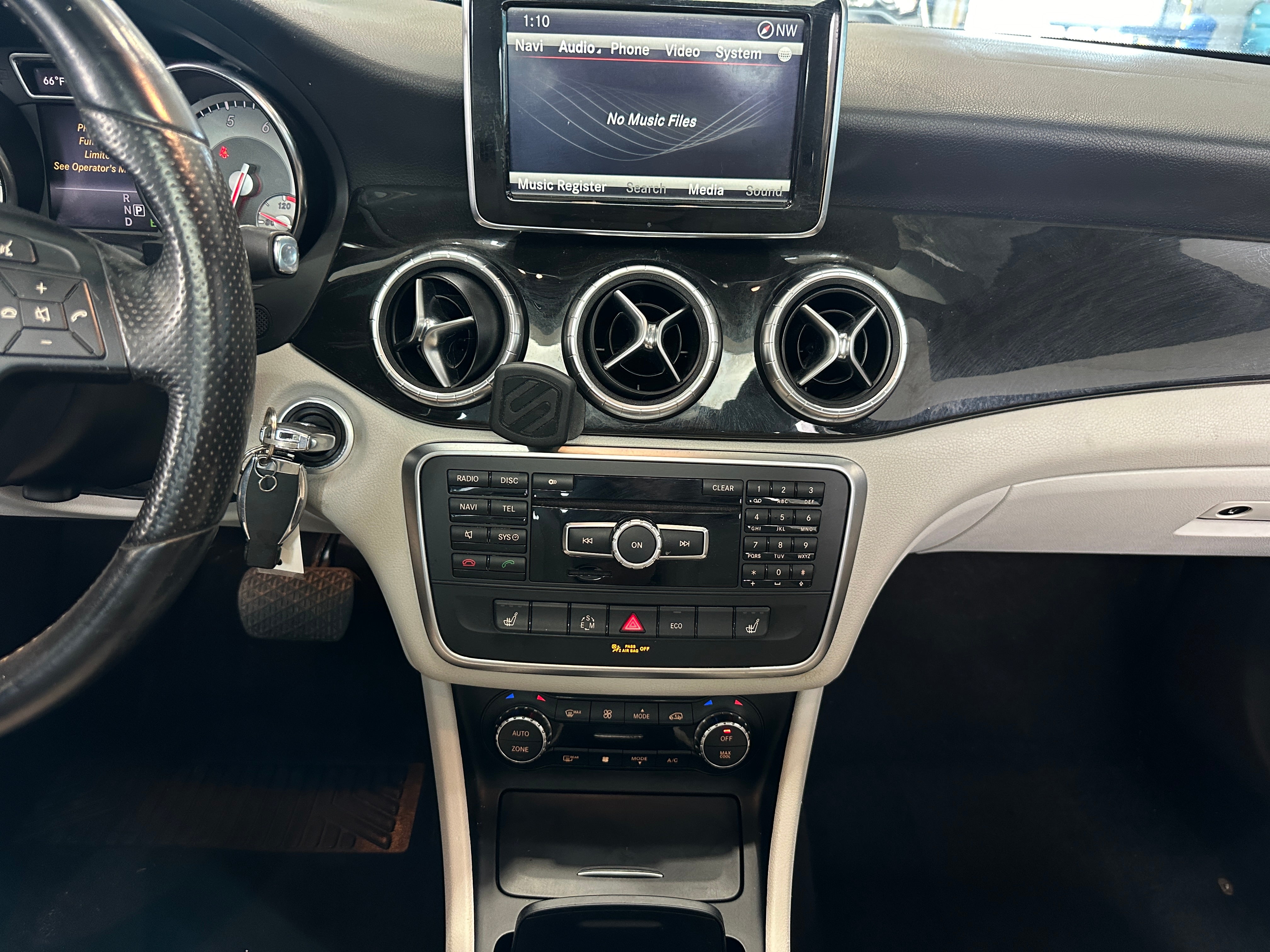 2014 Mercedes-Benz CLA 250 4