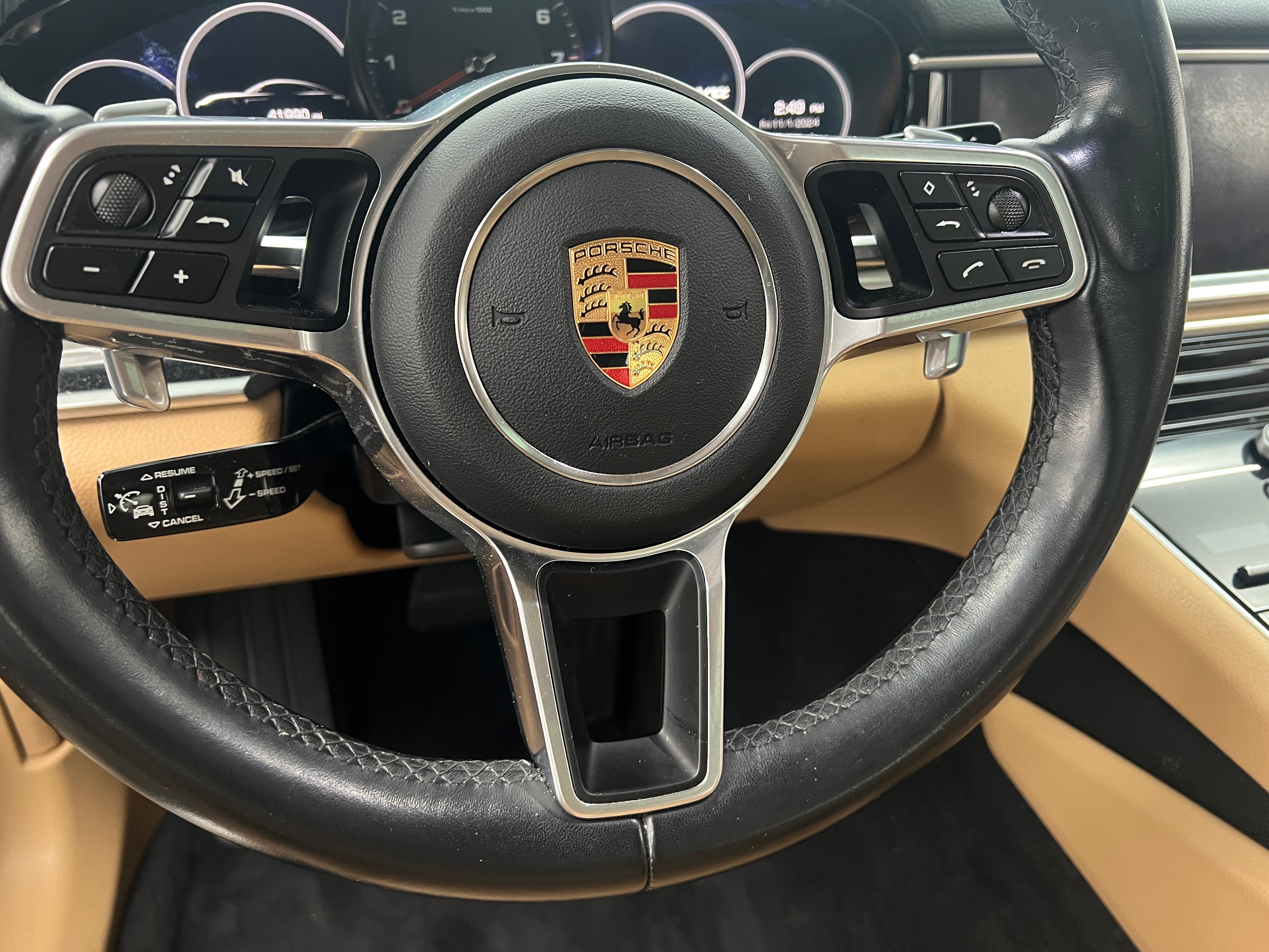 2018 Porsche Panamera 4 5