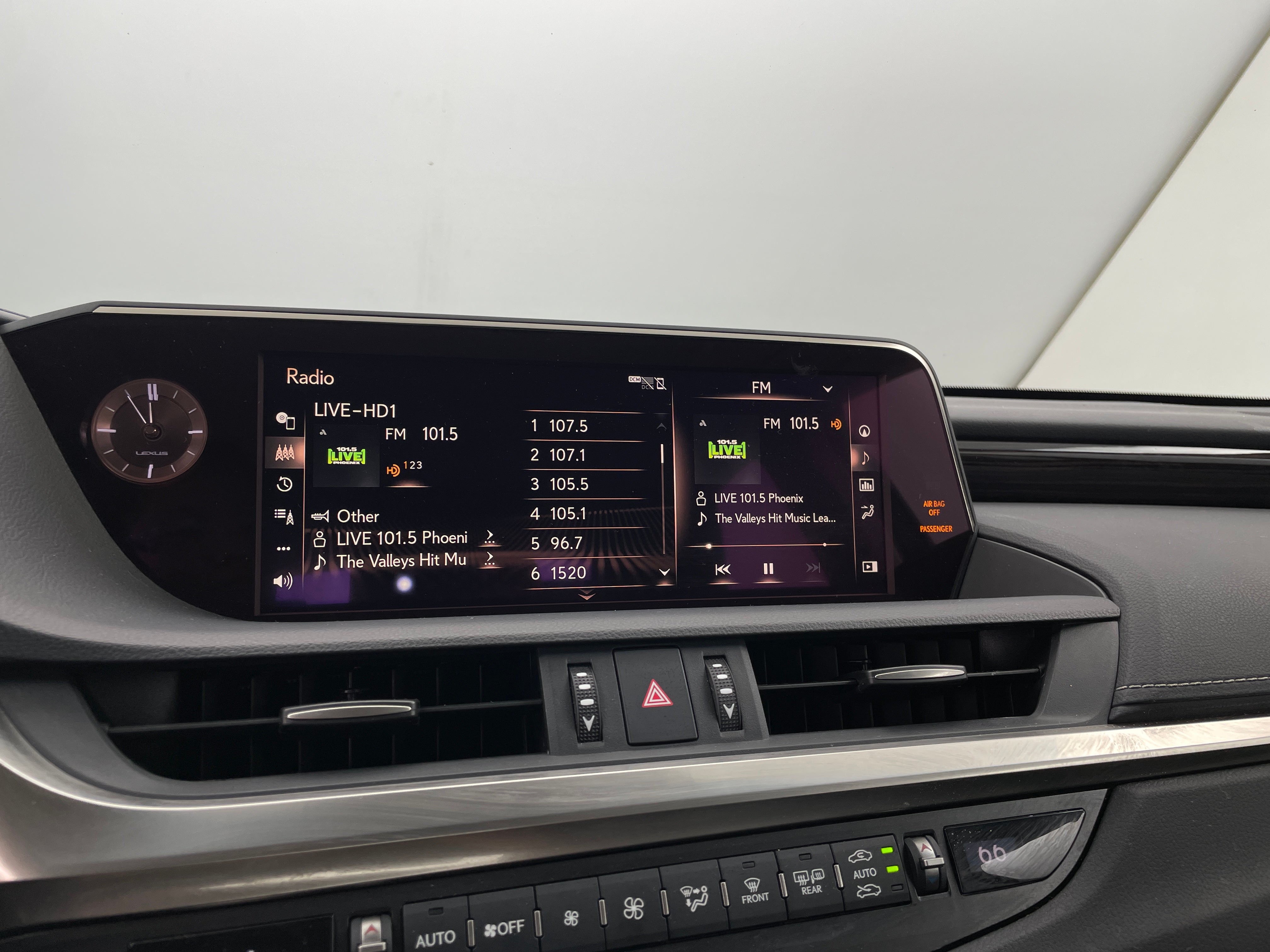 2021 Lexus ES Hybrid 300h 3