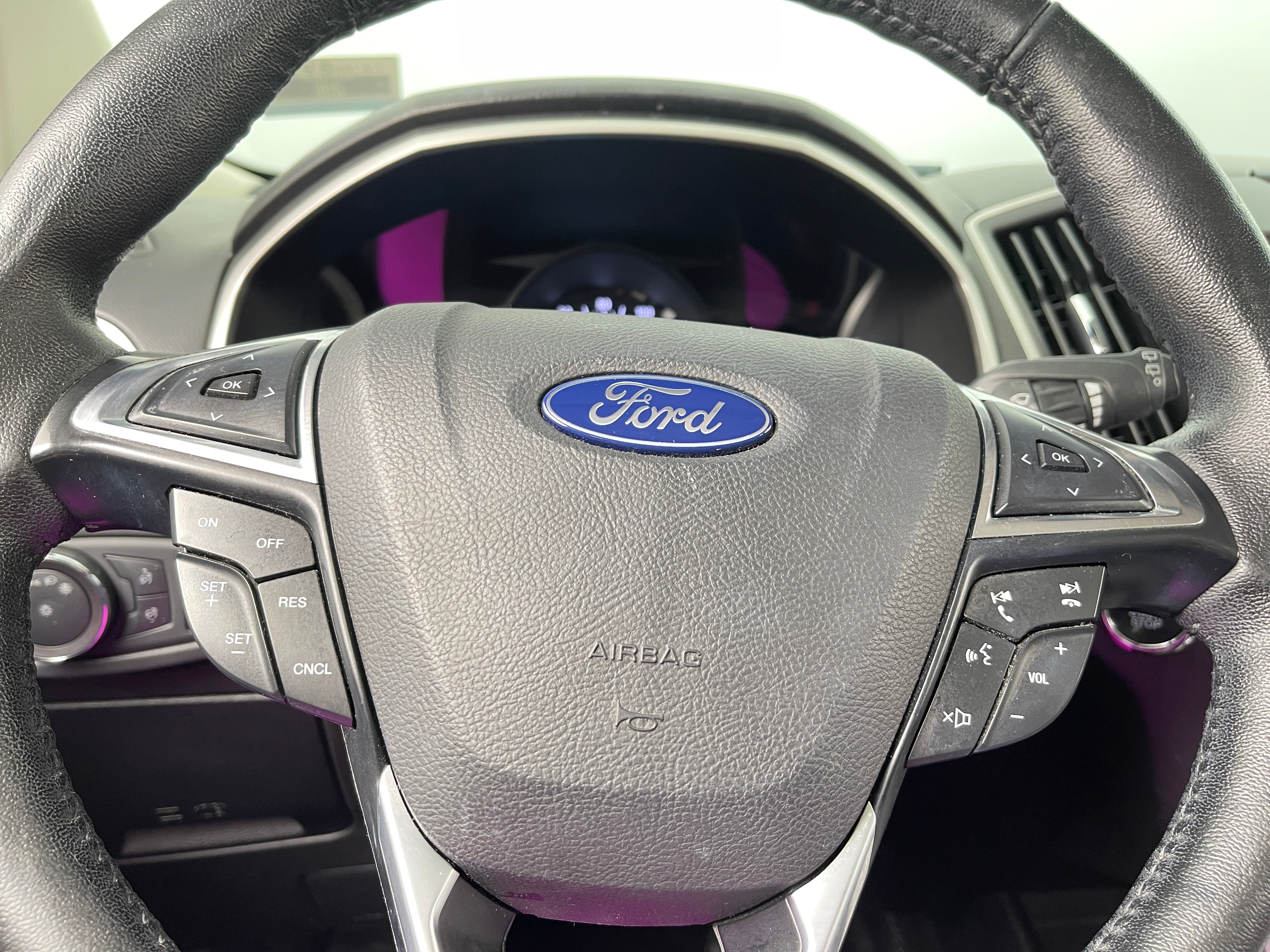 2019 Ford Edge SEL 5