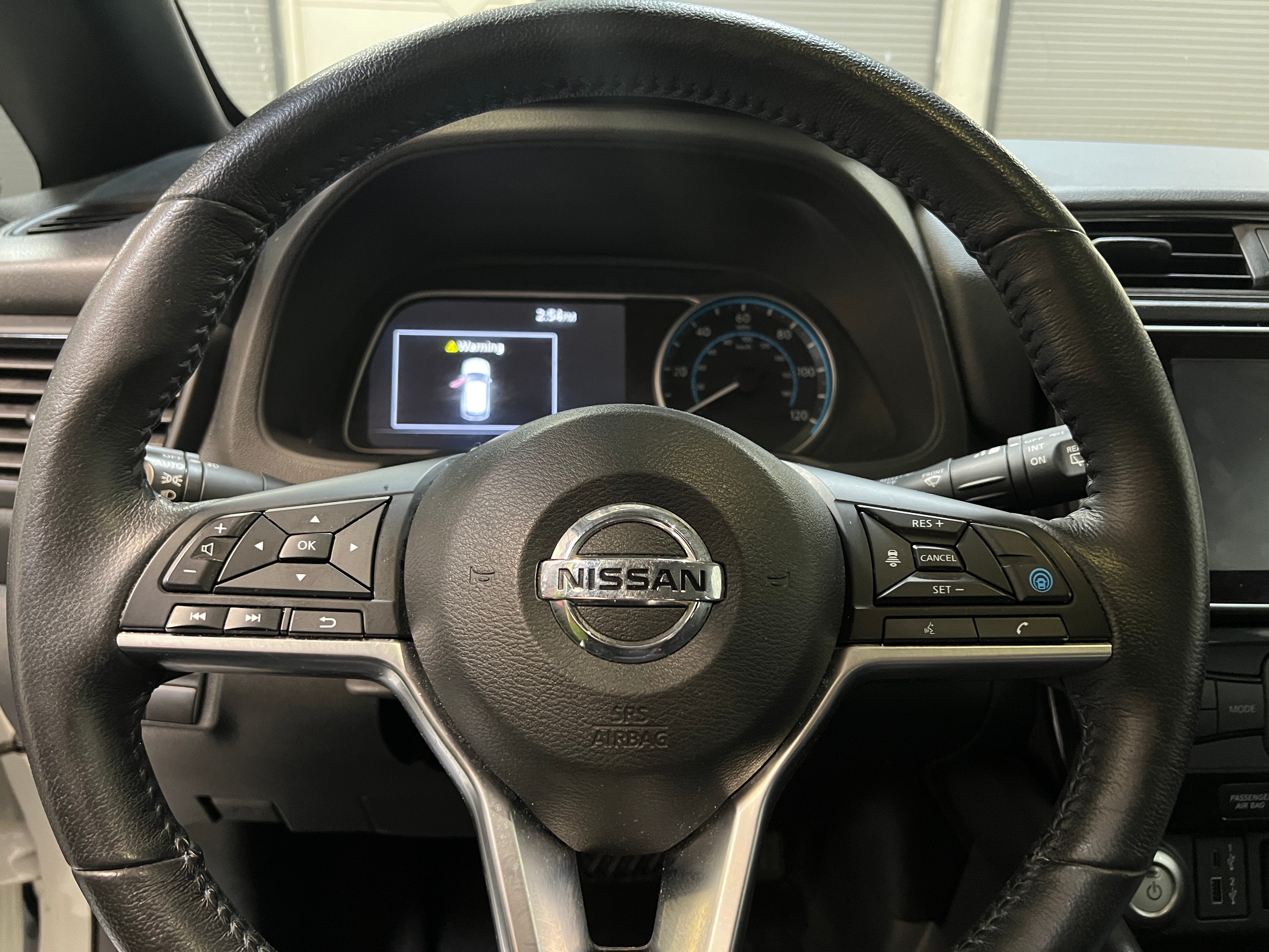 2022 Nissan Leaf SL Plus 4