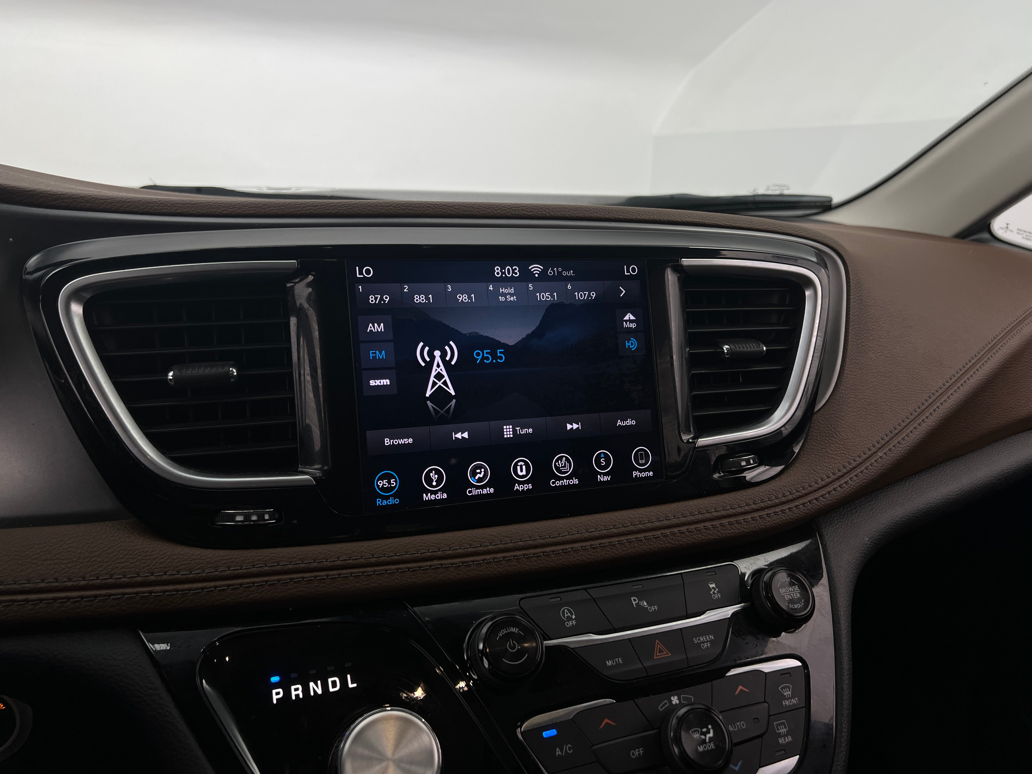 2019 Chrysler Pacifica Limited 4