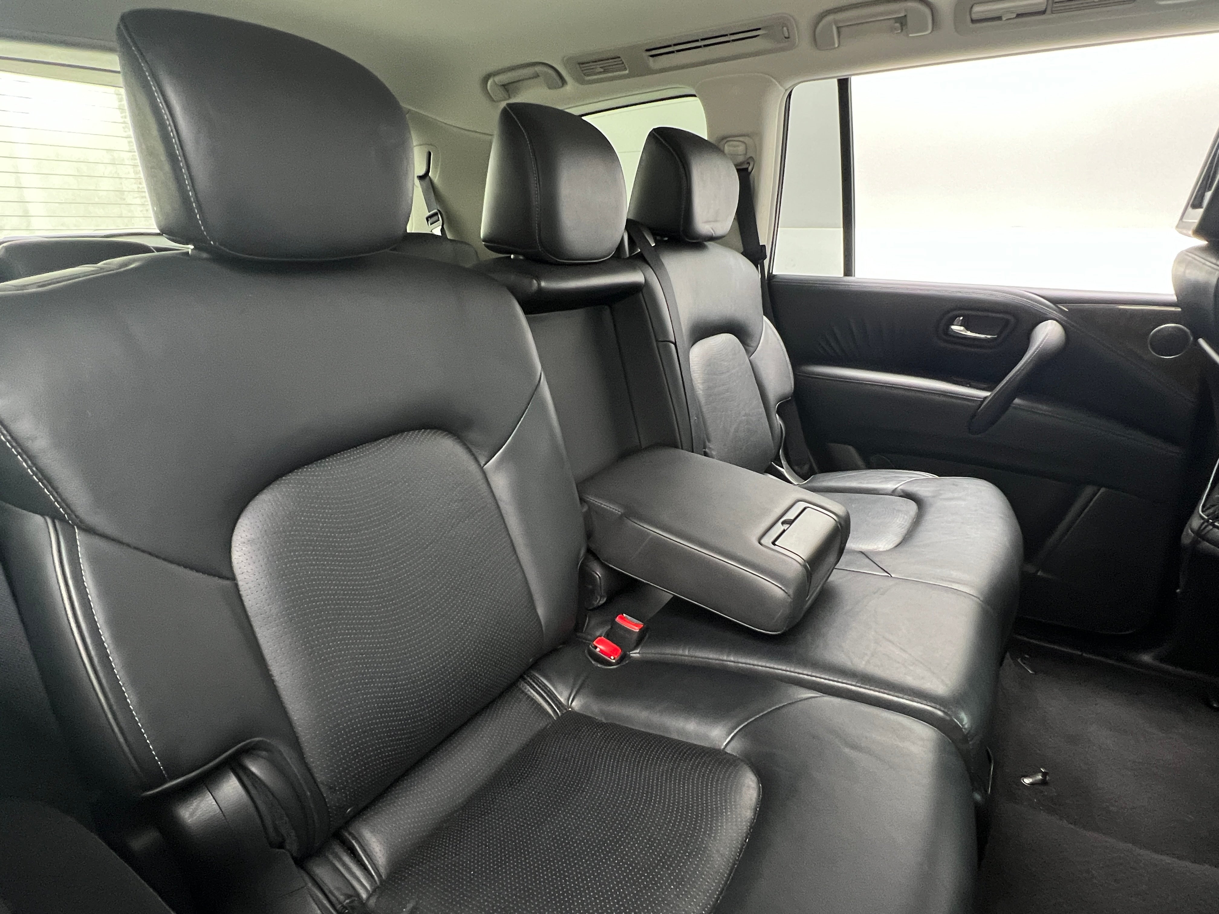 2016 INFINITI QX80 Base 6