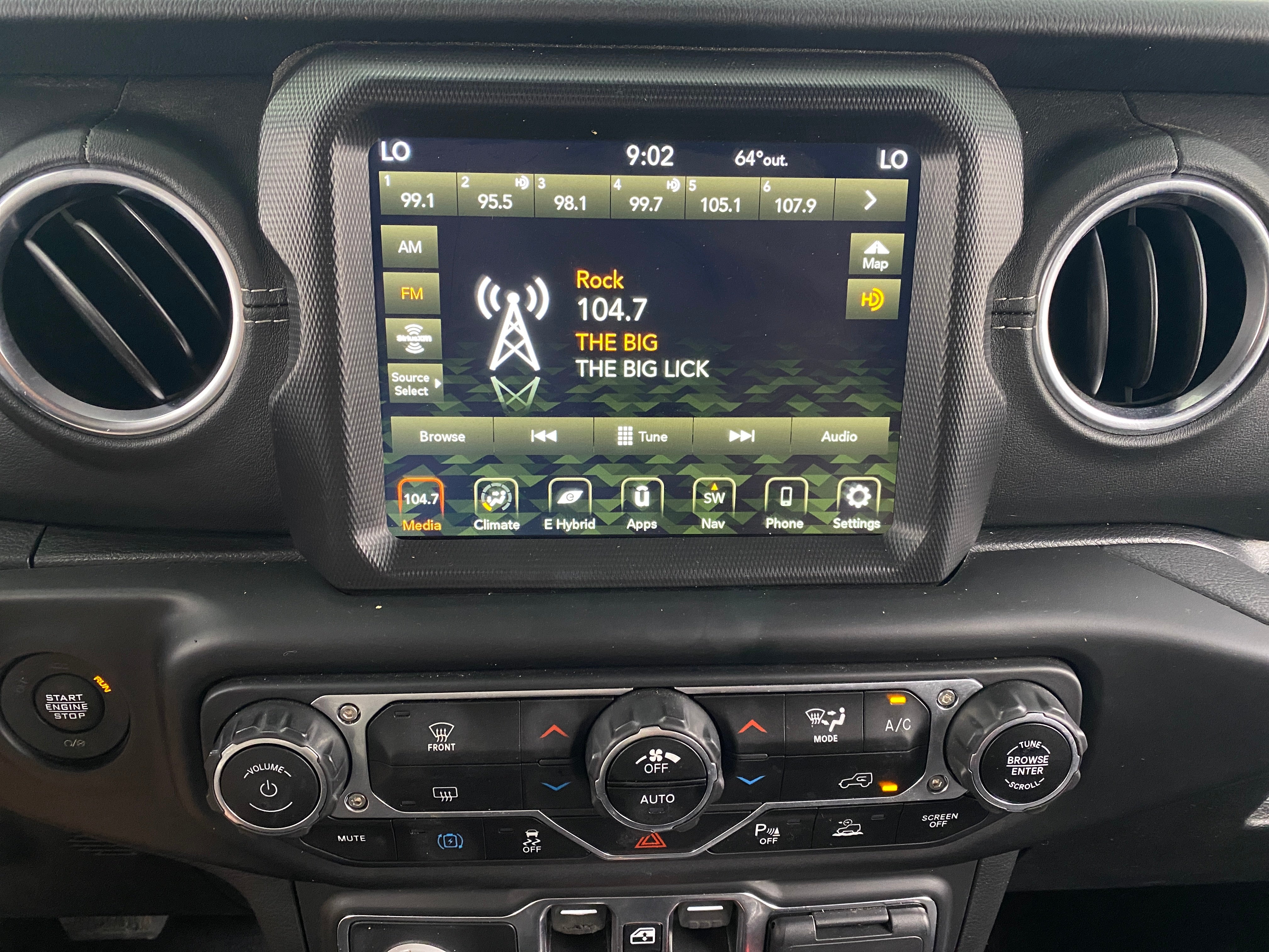 2021 Jeep Wrangler Unlimited Sahara 4xe 3