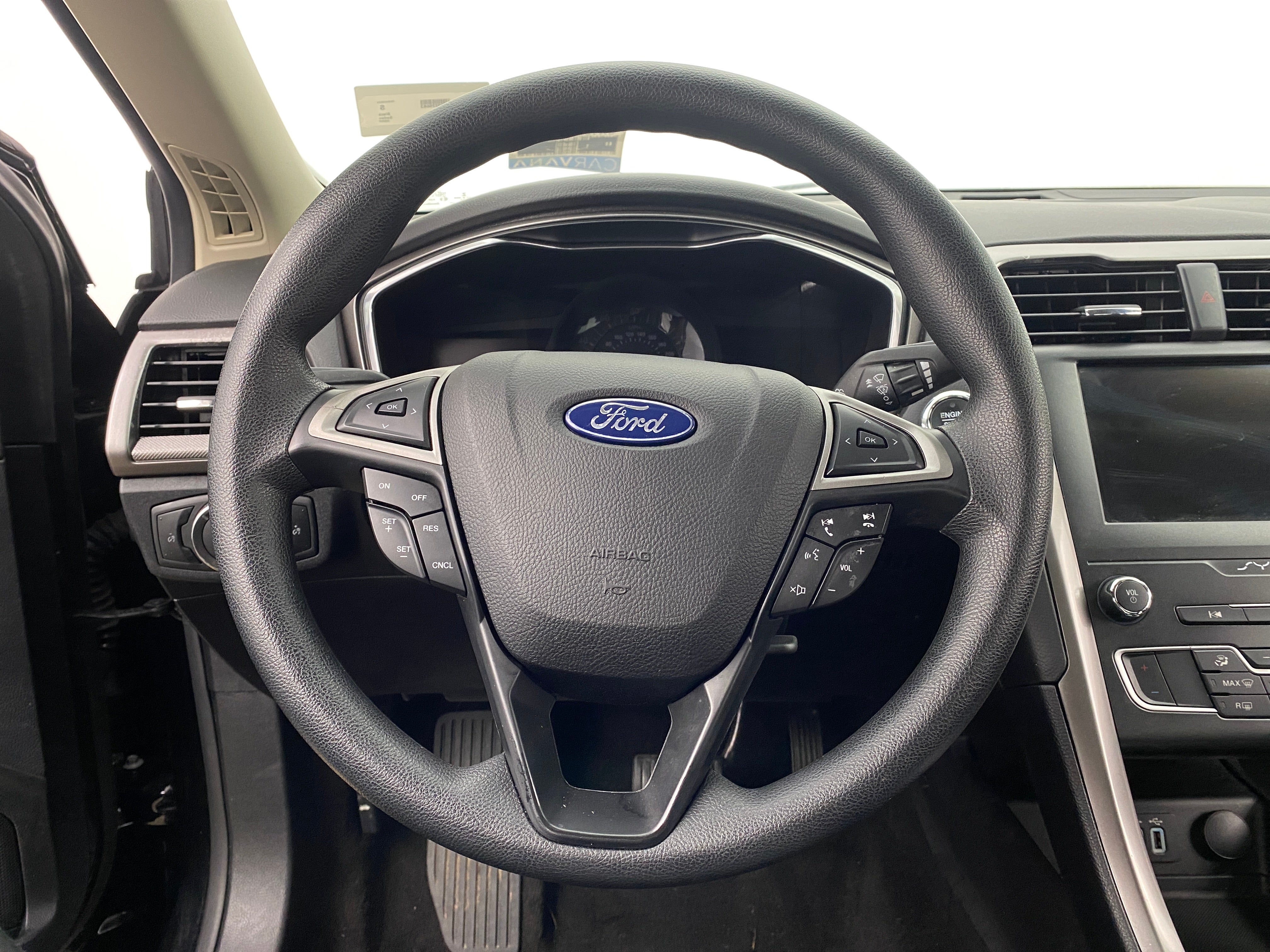 2020 Ford Fusion SE 5