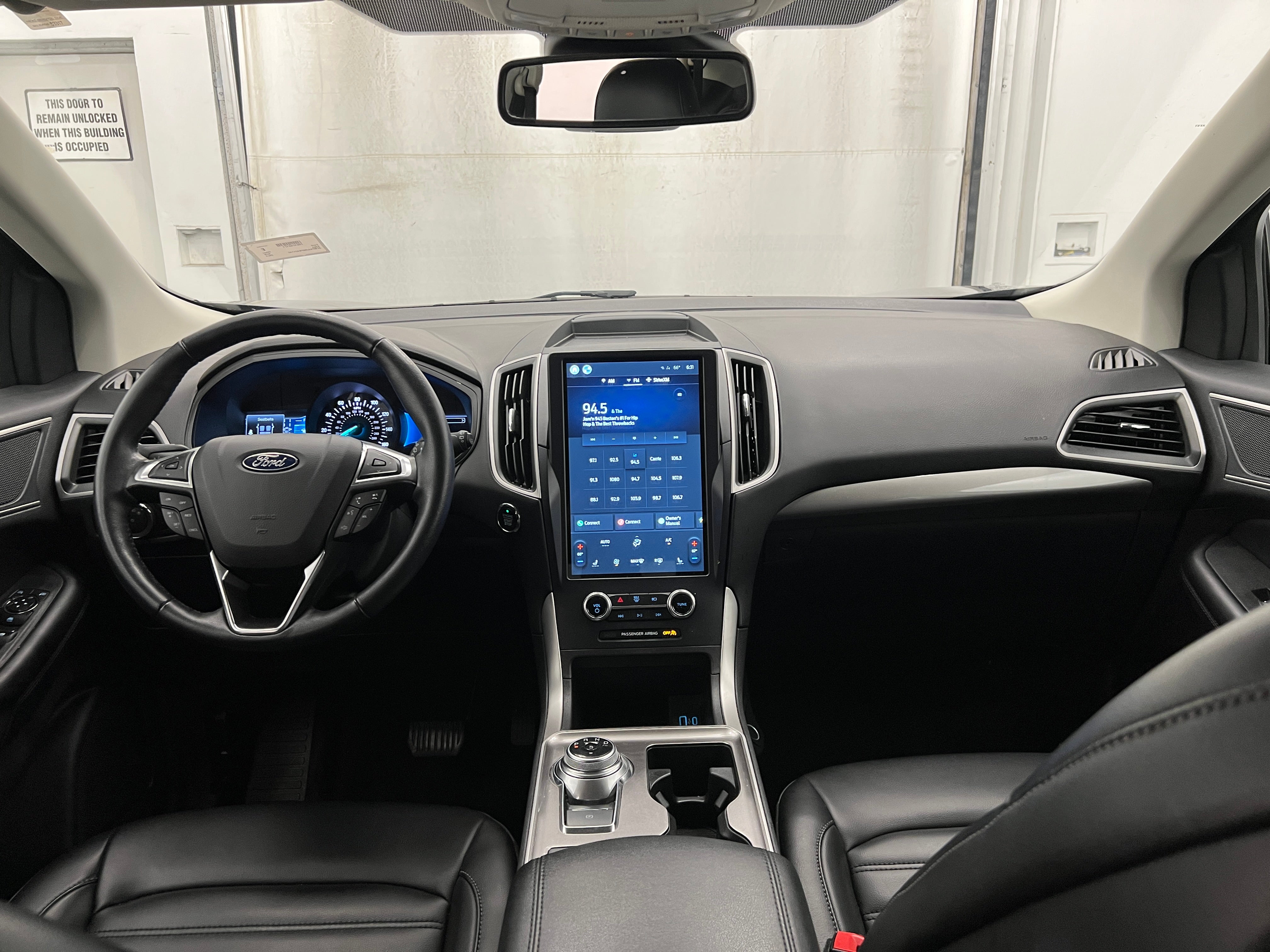 2023 Ford Edge SEL 3