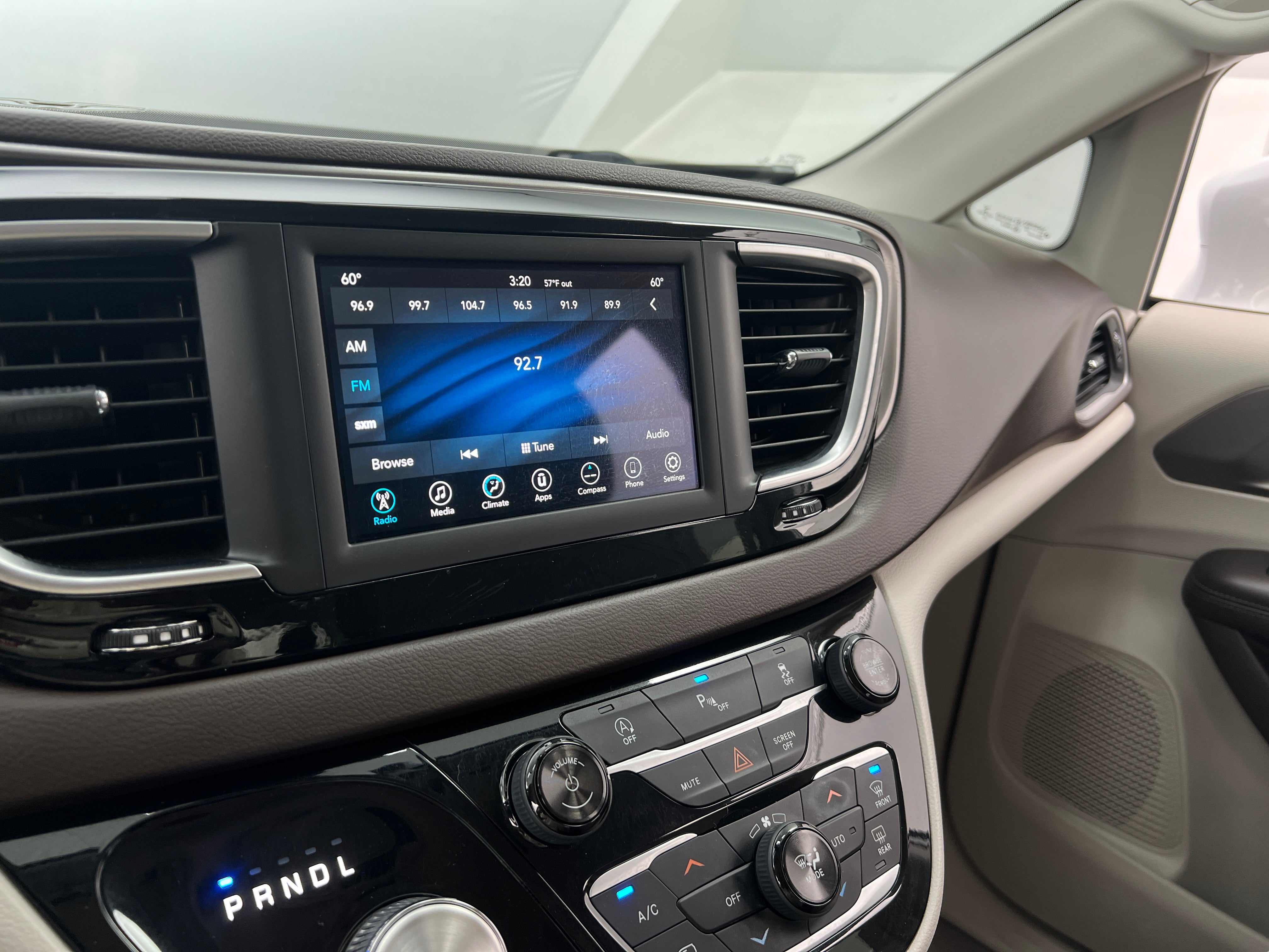 2018 Chrysler Pacifica Touring Plus 4