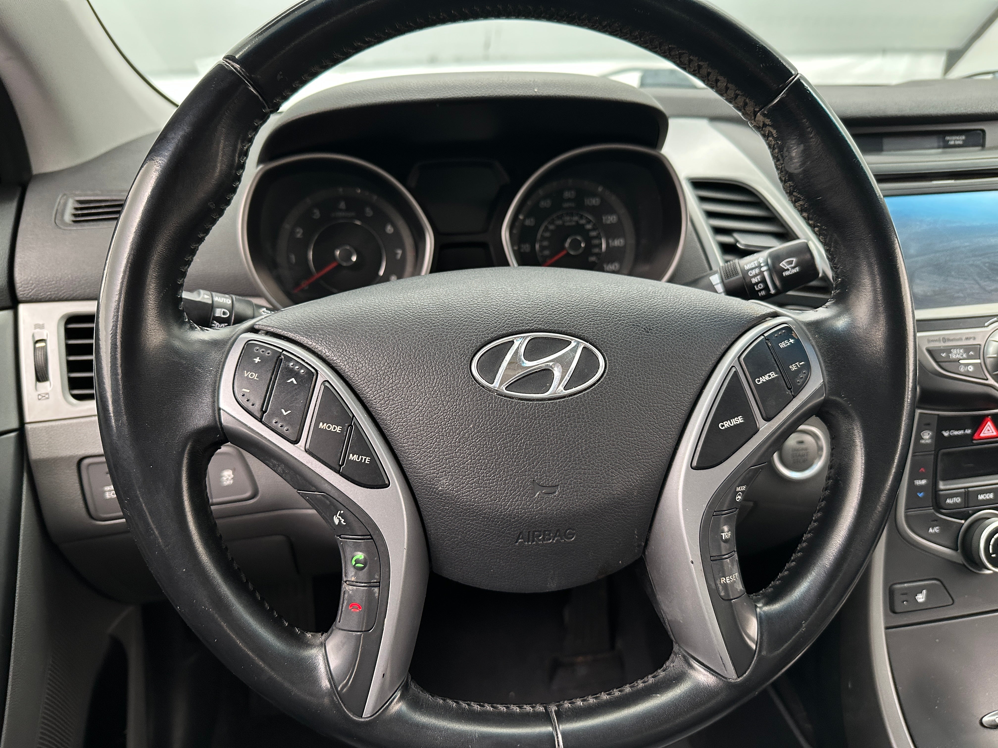 2016 Hyundai Elantra Limited Edition 4