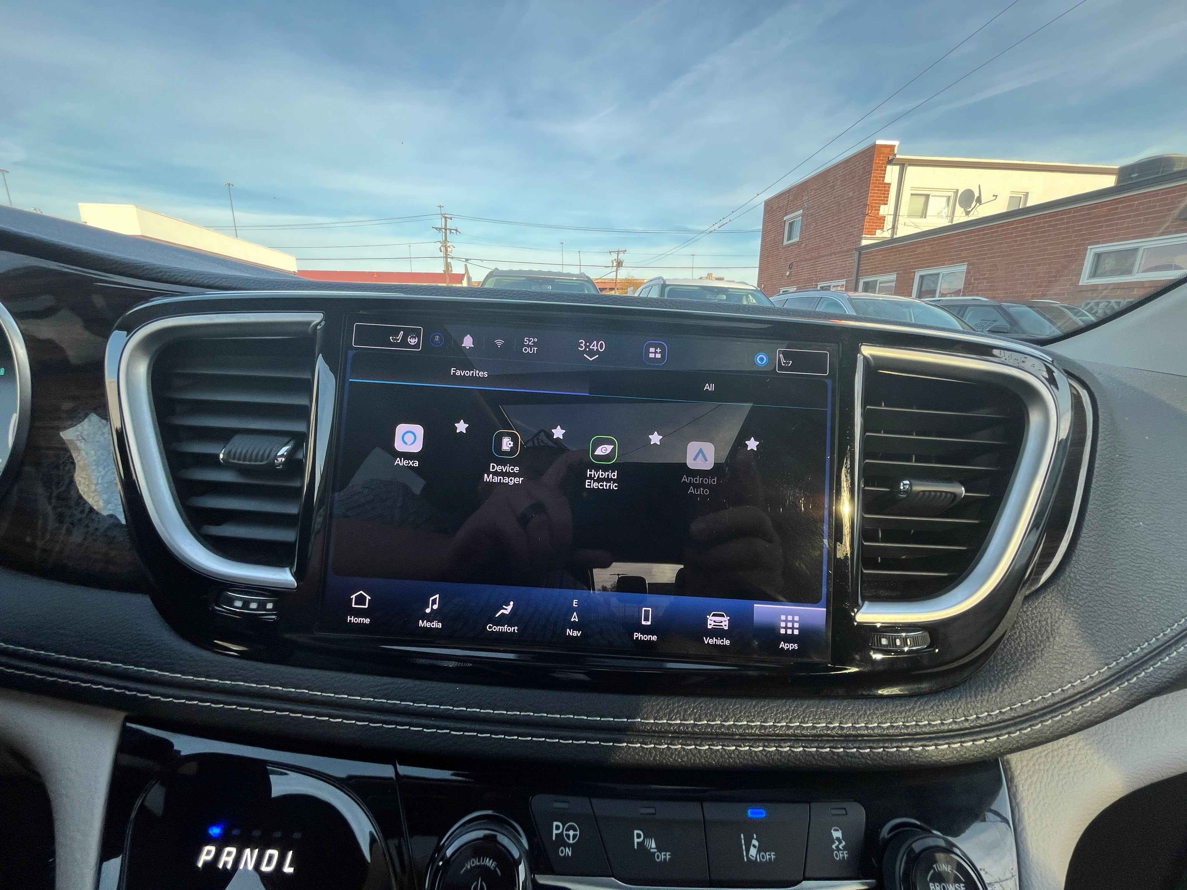 2022 Chrysler Pacifica Hybrid Limited 4