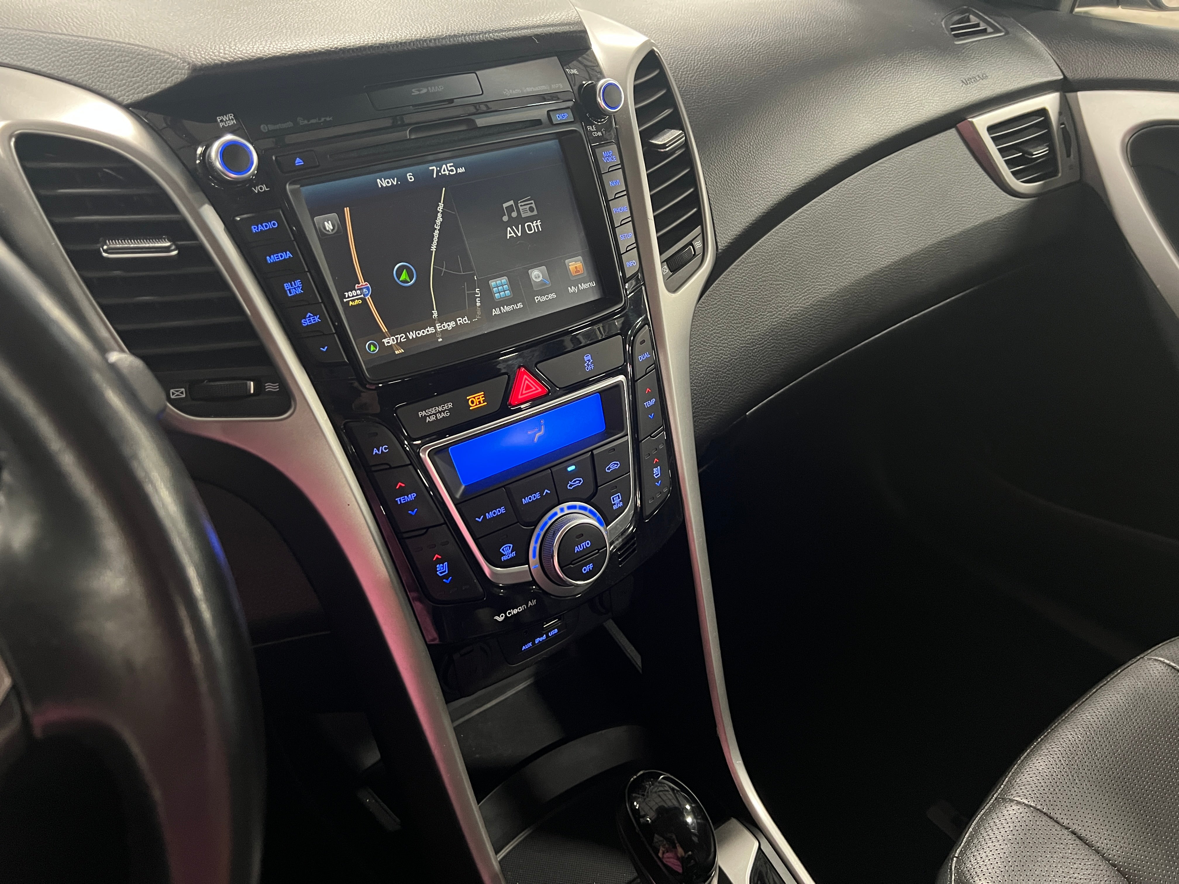 2016 Hyundai Elantra Base 3