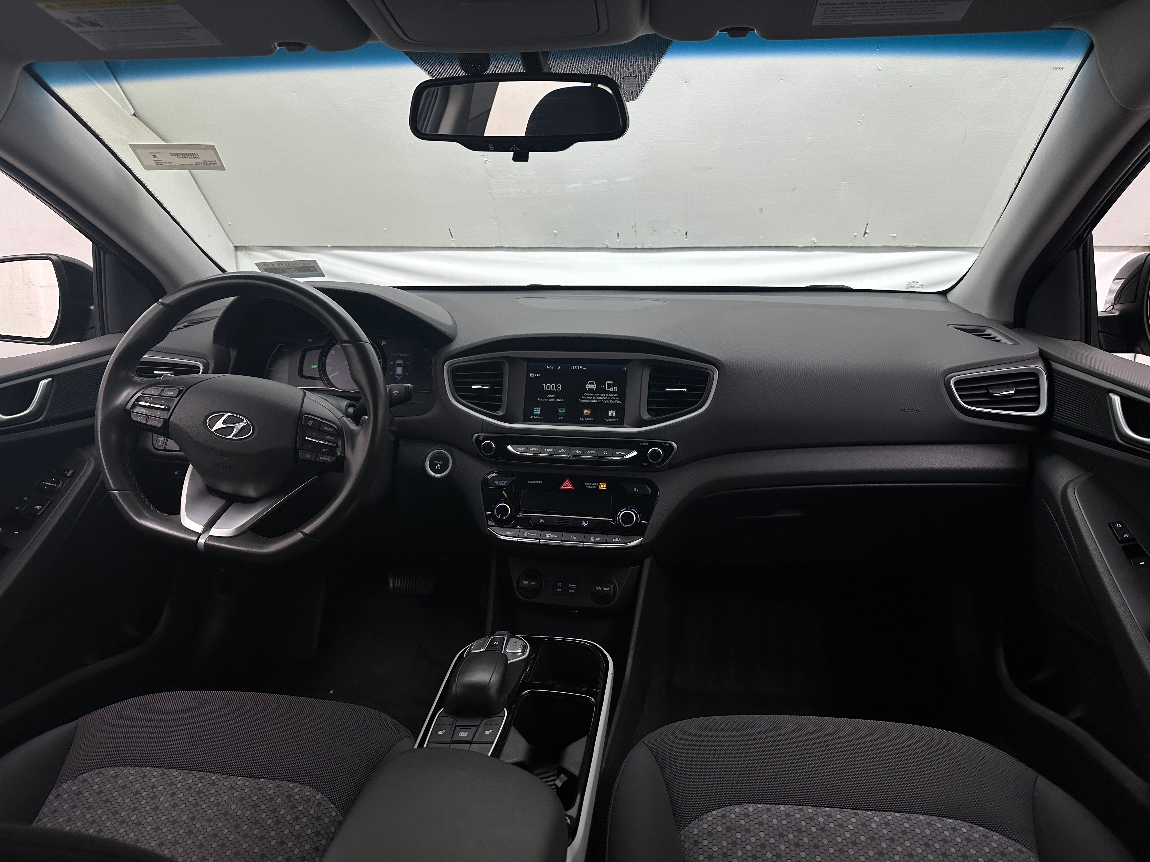 2019 Hyundai Ioniq SE 3