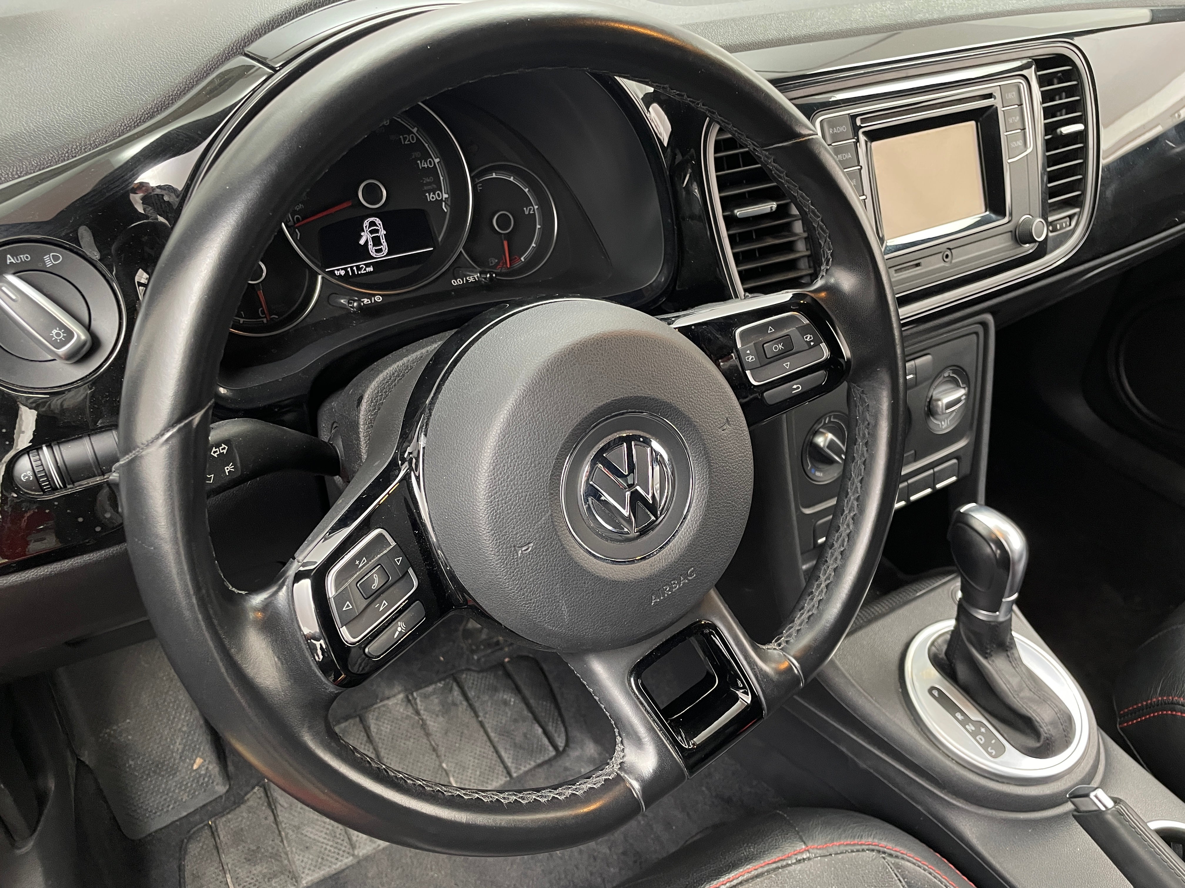 2017 Volkswagen Beetle S 5