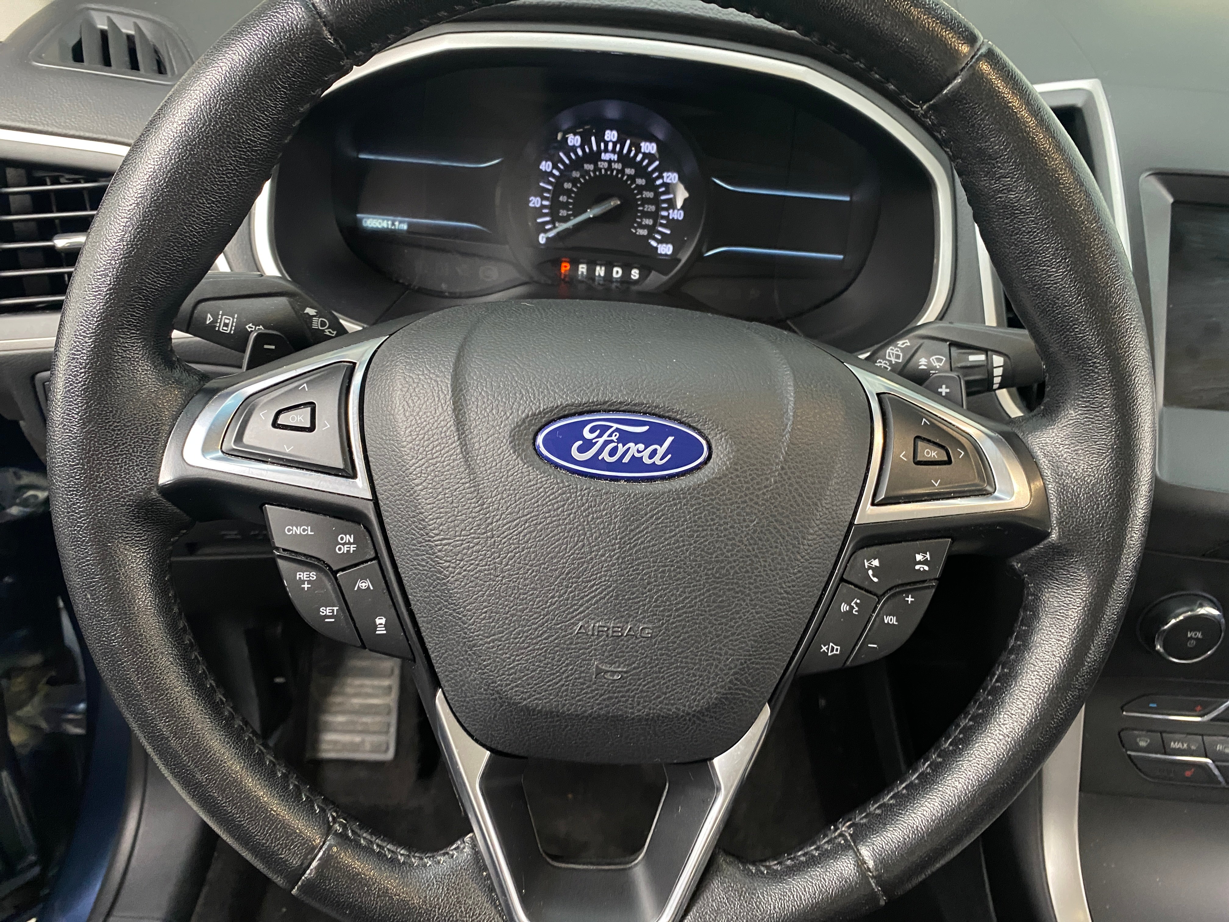 2019 Ford Edge SEL 5