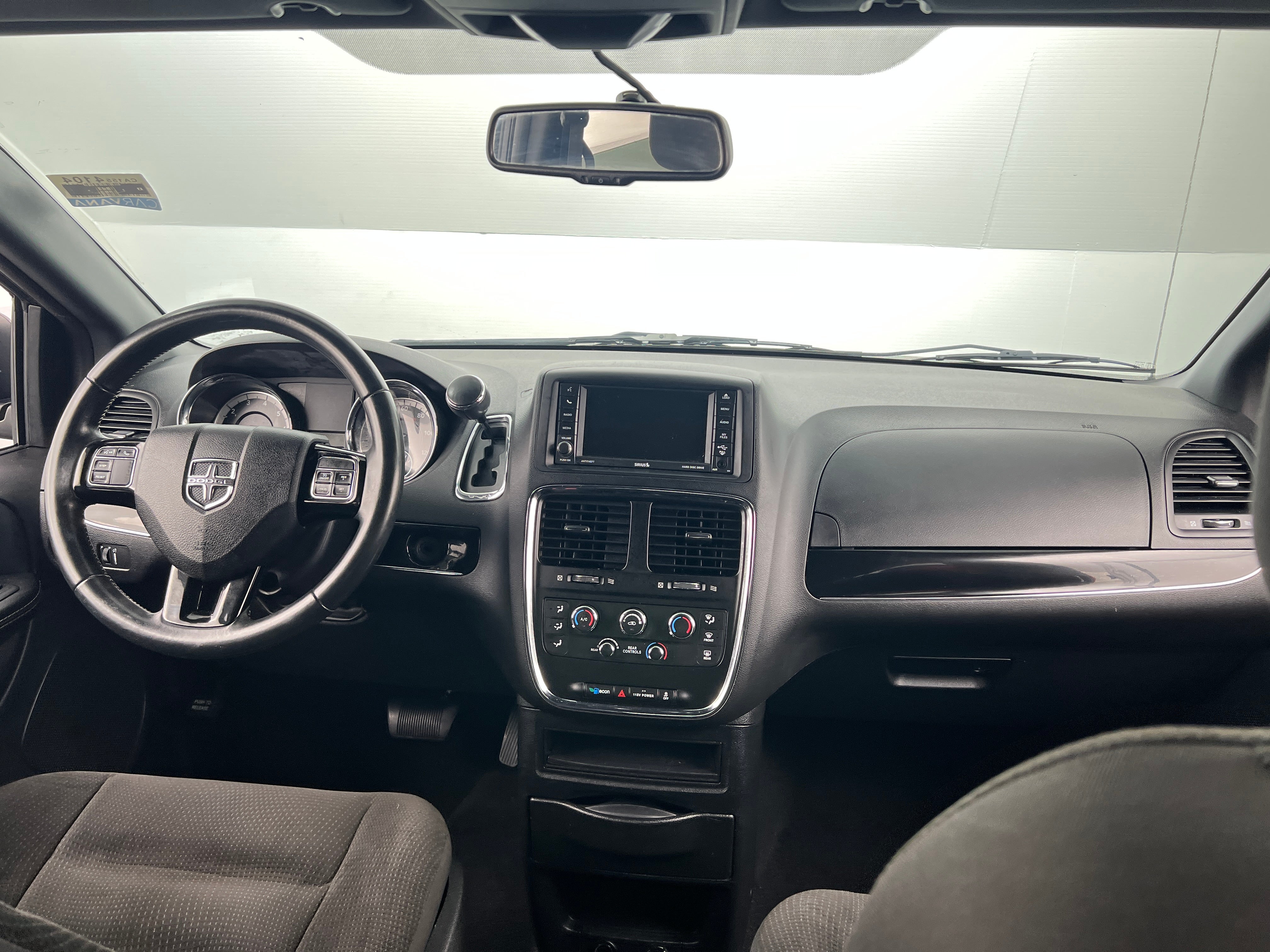 2017 Dodge Grand Caravan SE 3