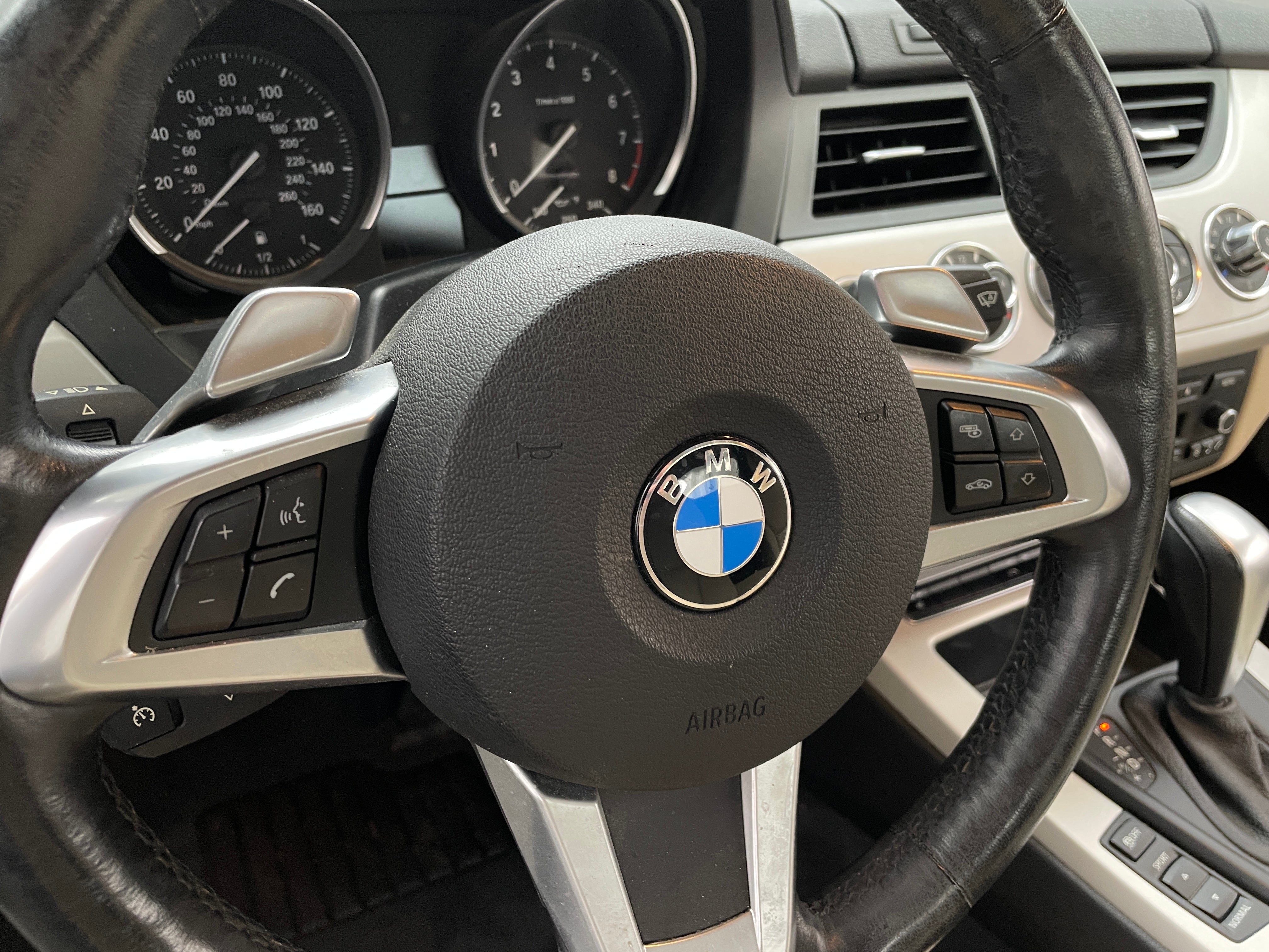 2010 BMW Z4 sDrive30i 4