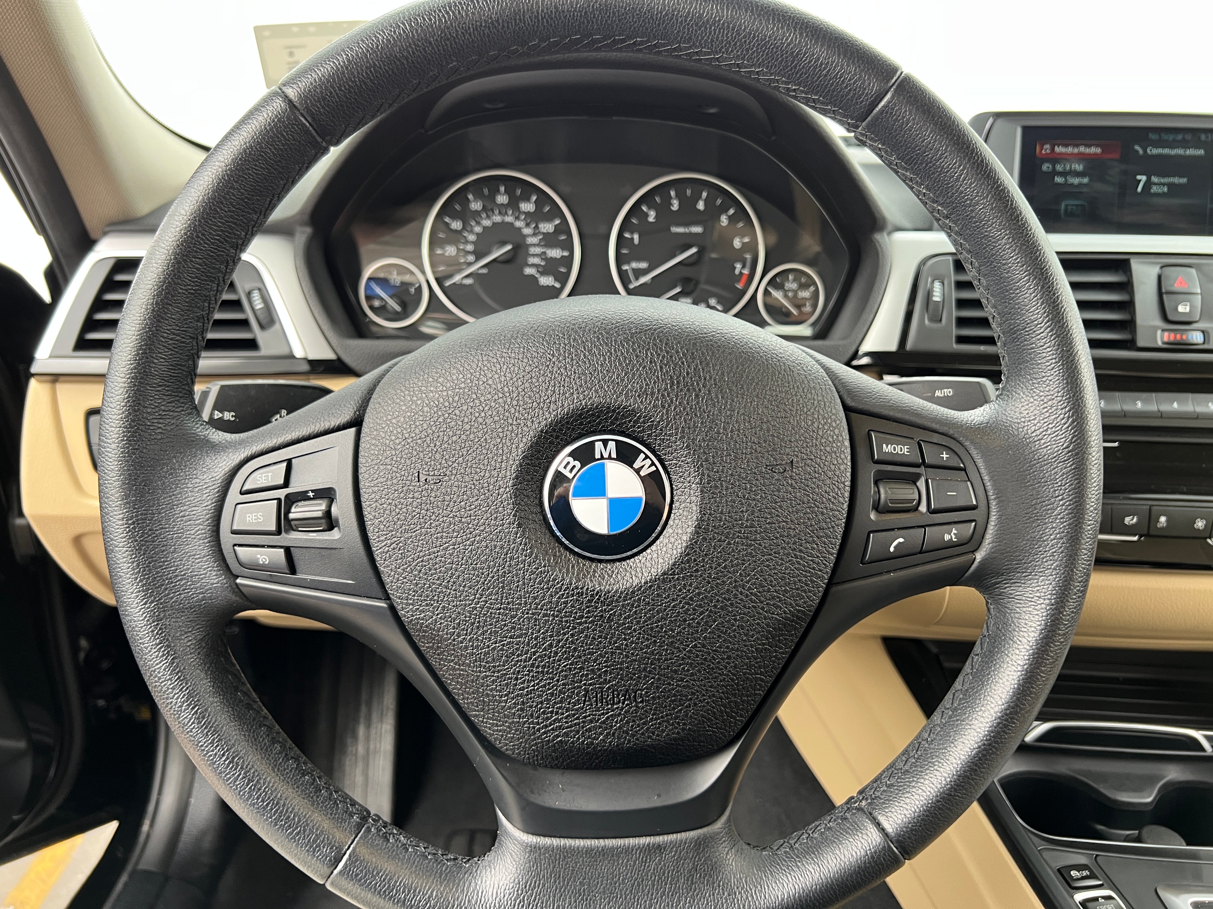 2018 BMW 3 Series 320i 5