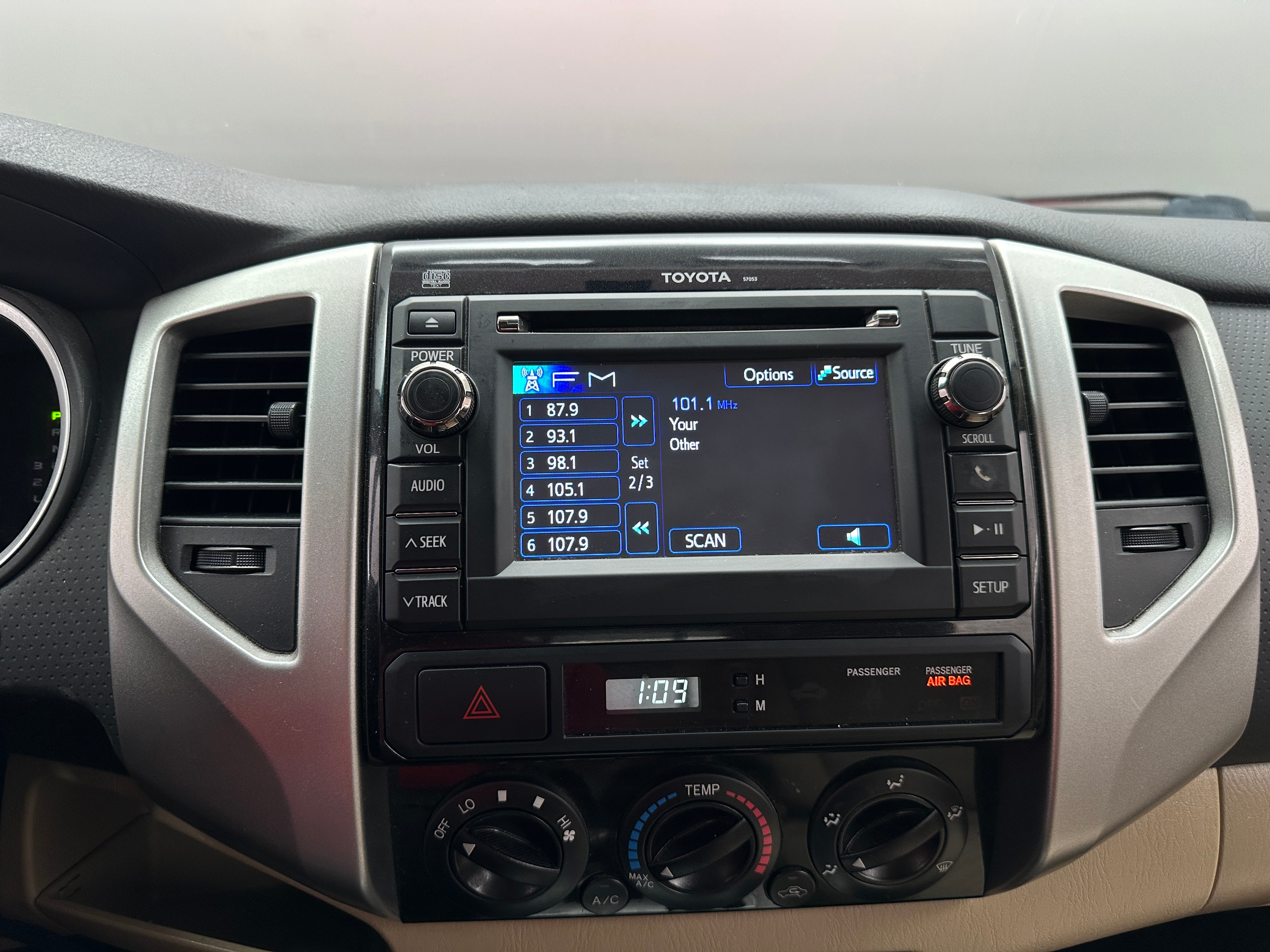 2013 Toyota Tacoma PreRunner 4