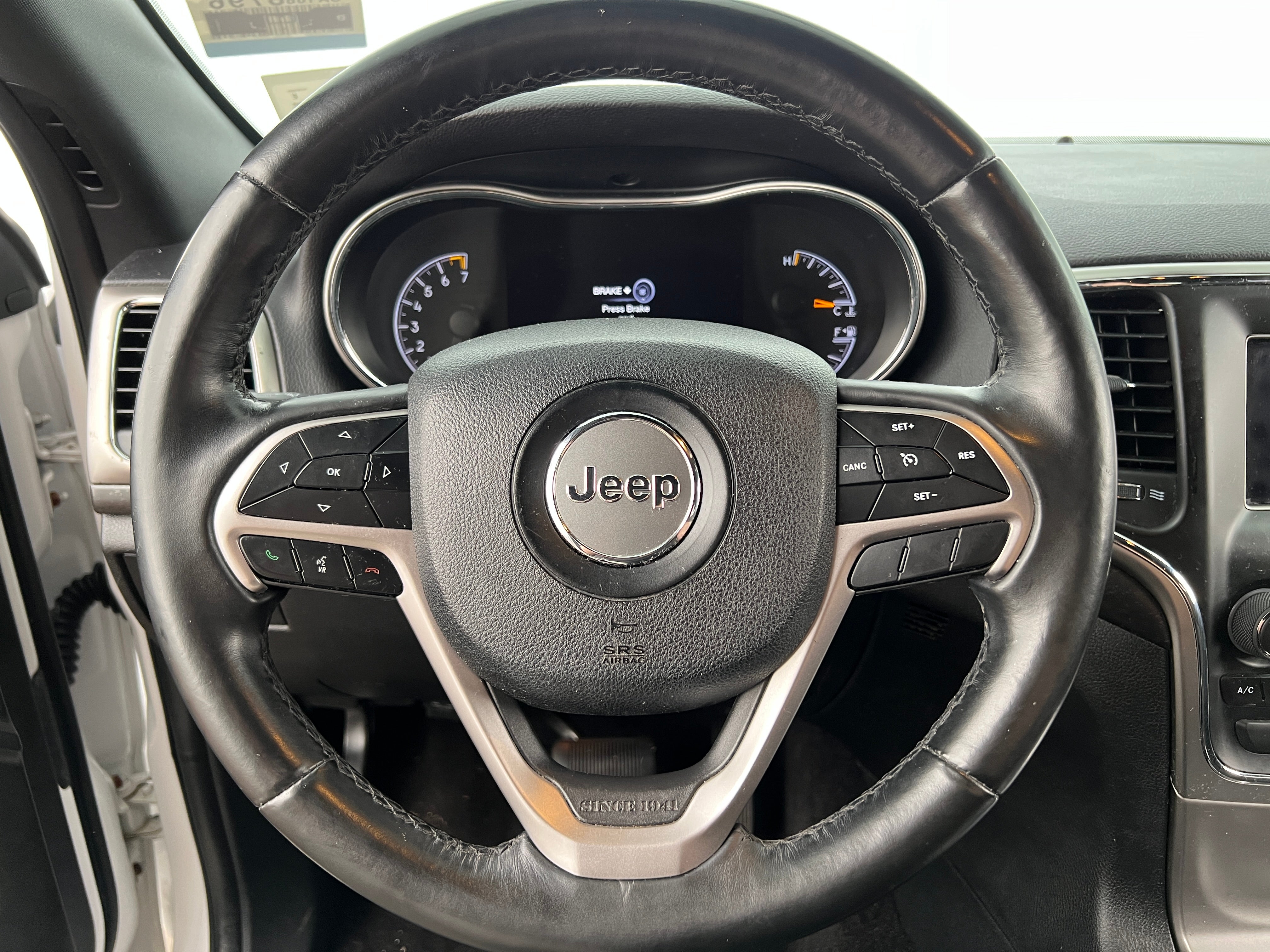 2018 Jeep Grand Cherokee Laredo 5