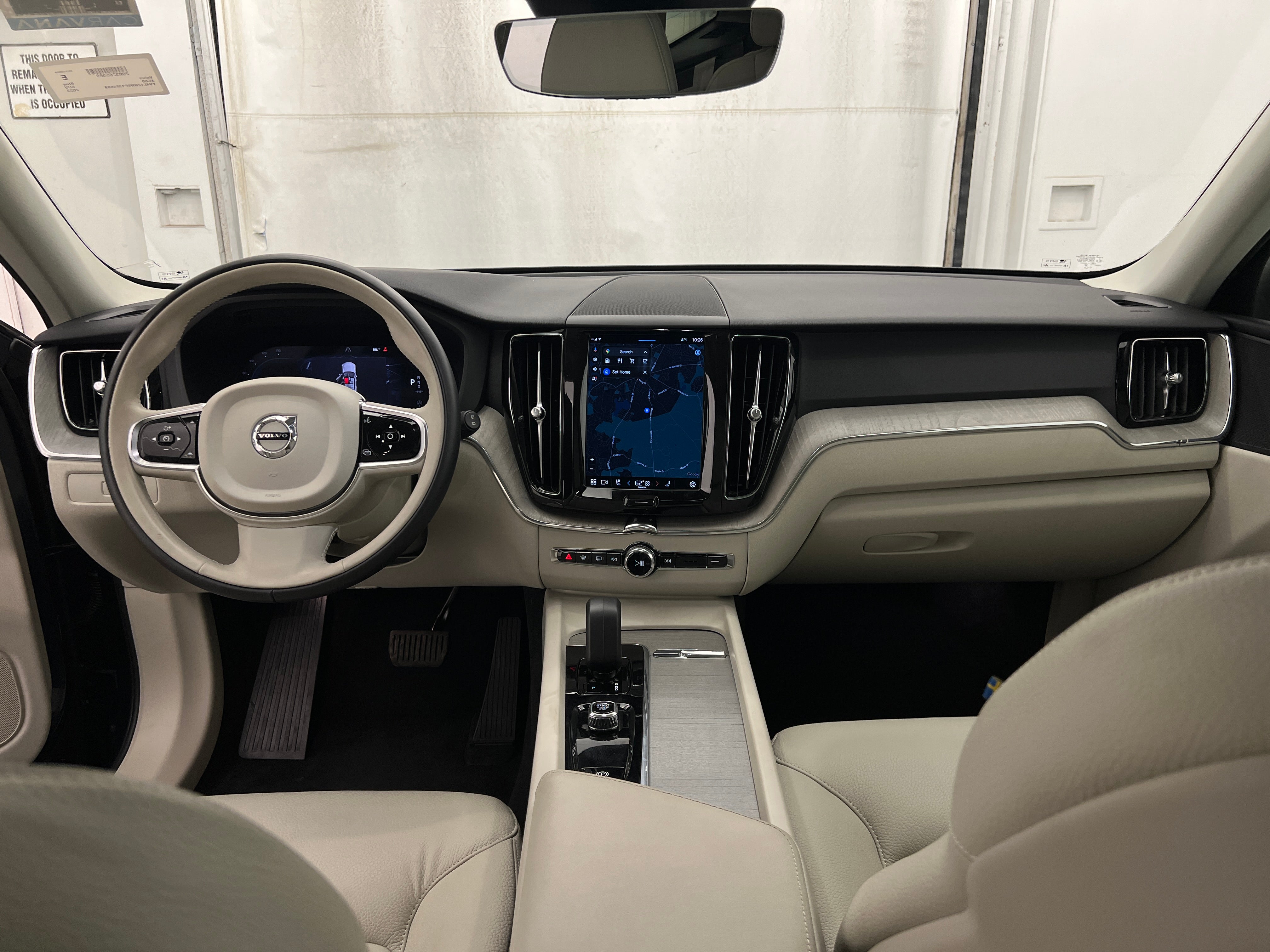 2023 Volvo XC60 B5 Plus 2