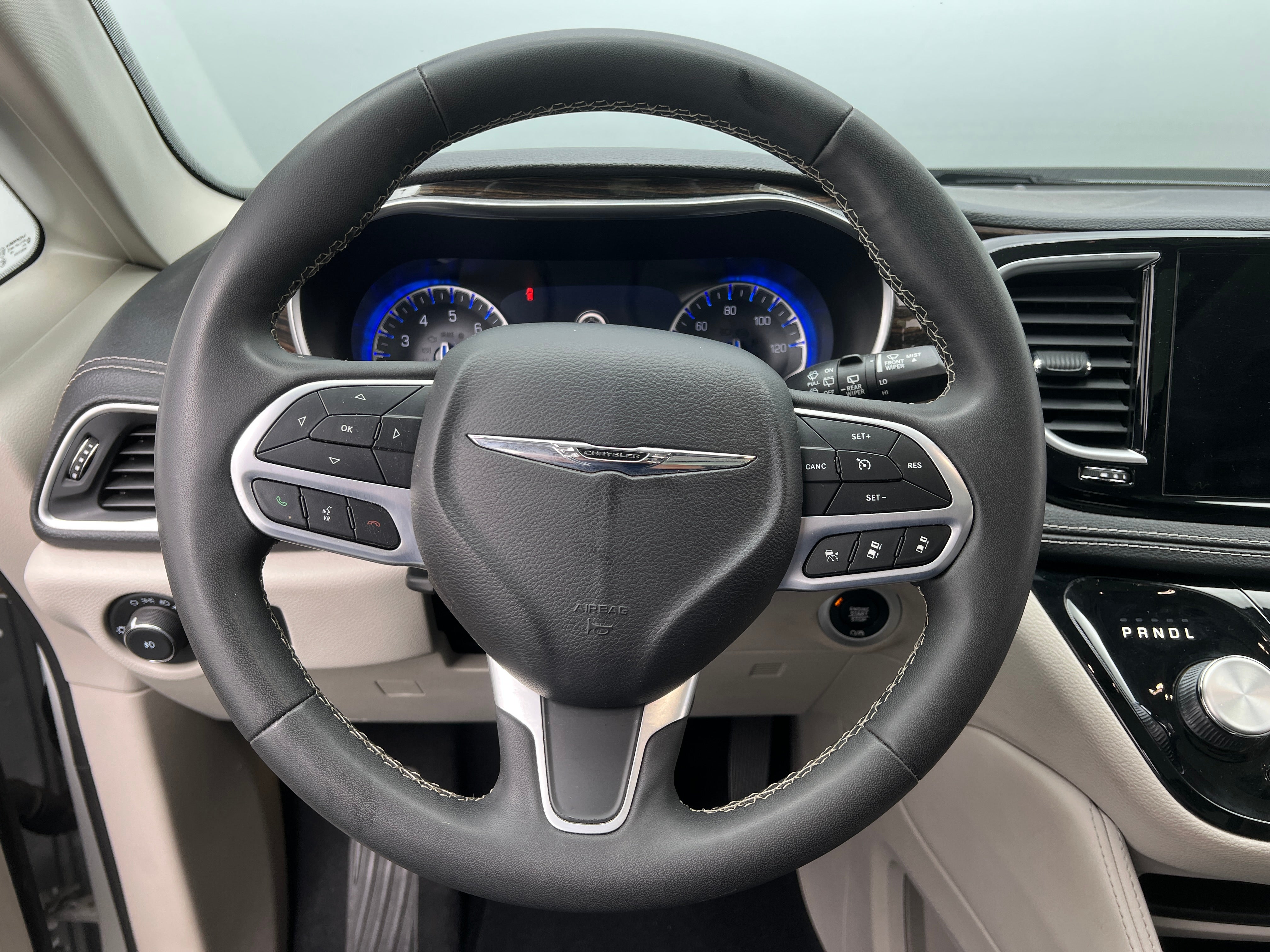 2022 Chrysler Pacifica Limited 5