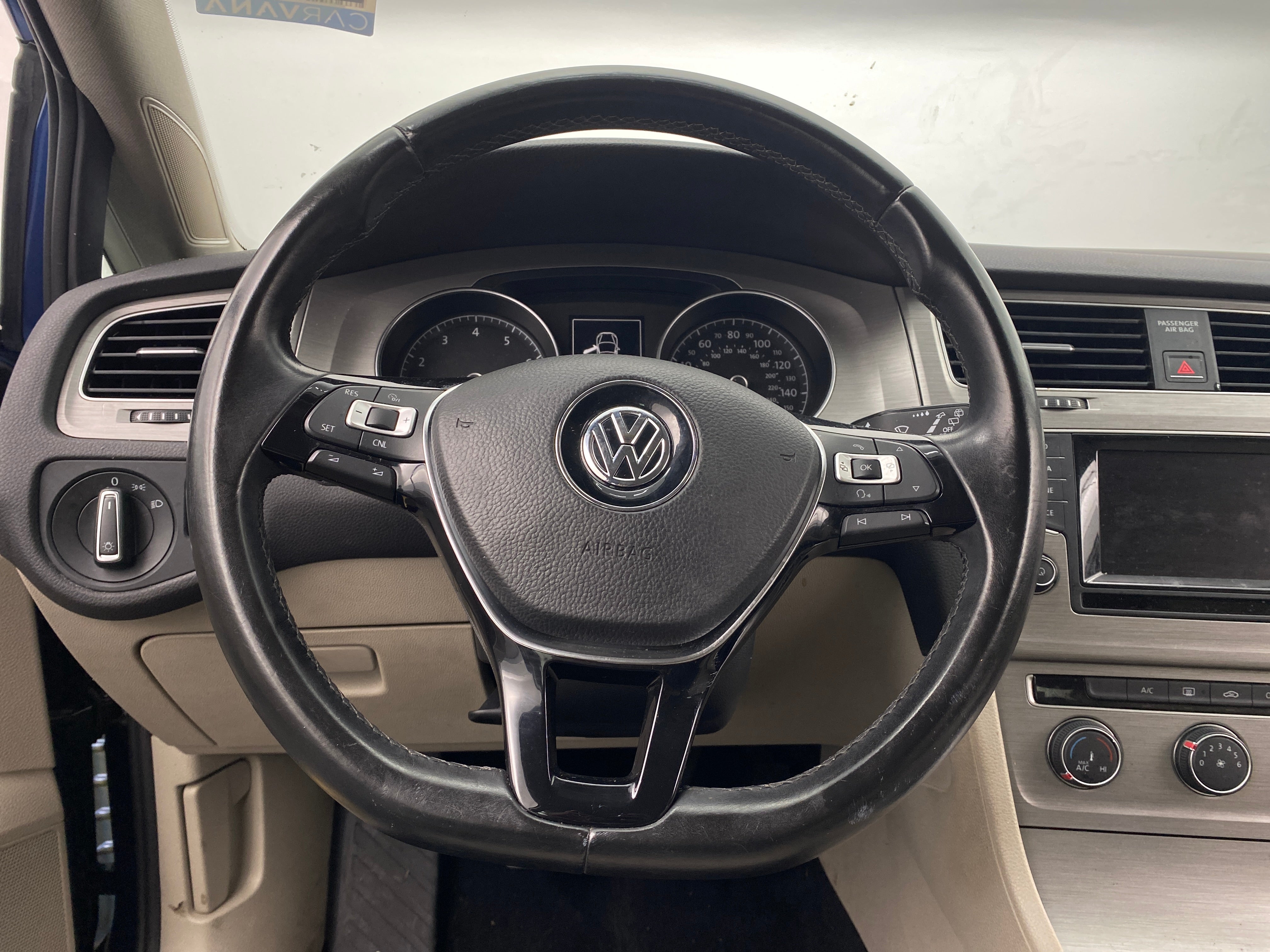 2015 Volkswagen Golf S 5