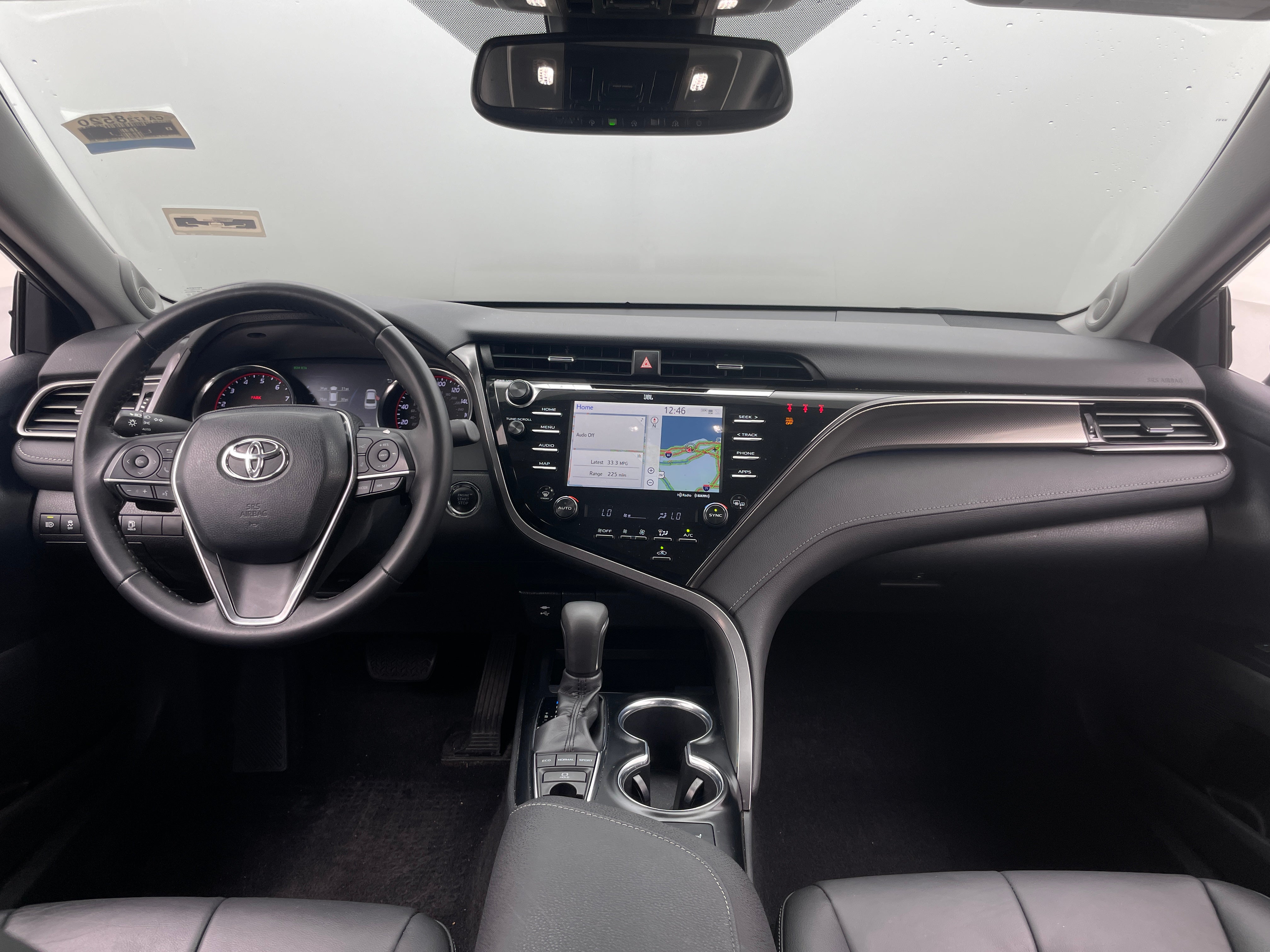 2019 Toyota Camry XSE 3