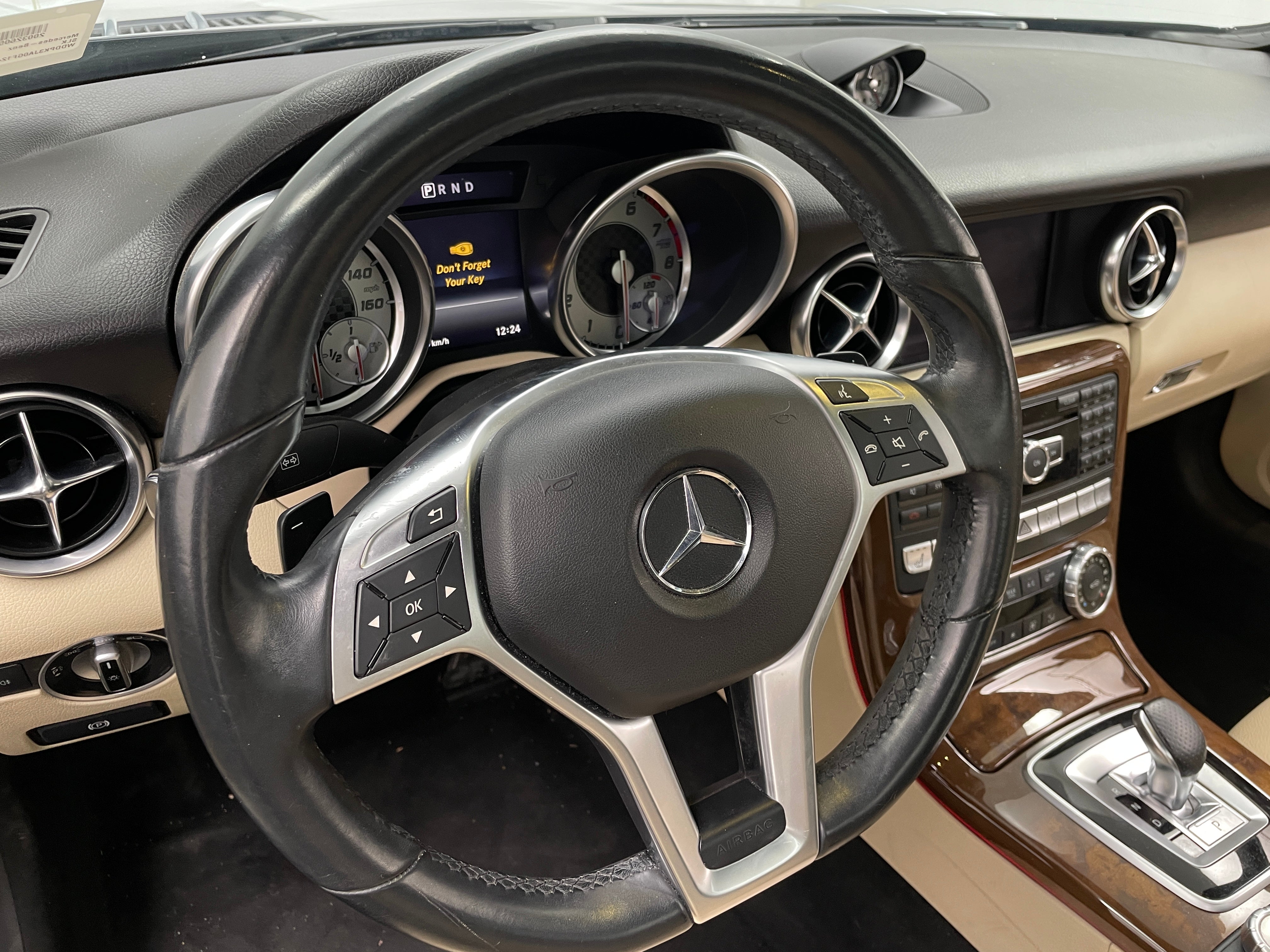 2016 Mercedes-Benz SLK 300 5