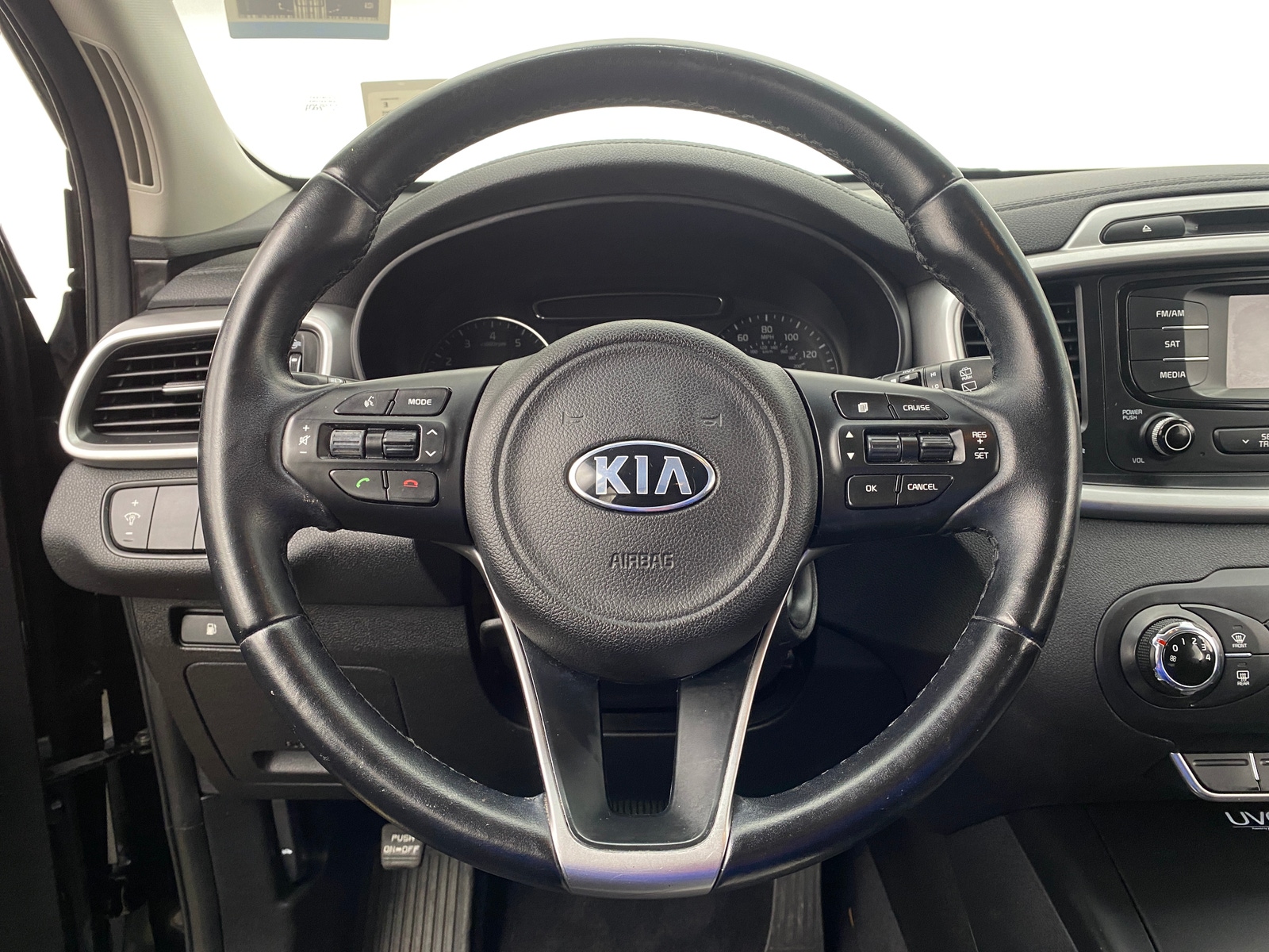 Thumbnail: 2016 Kia Sorento - 5