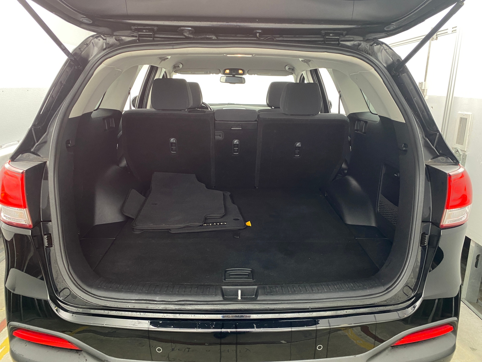 Thumbnail: 2016 Kia Sorento - 7