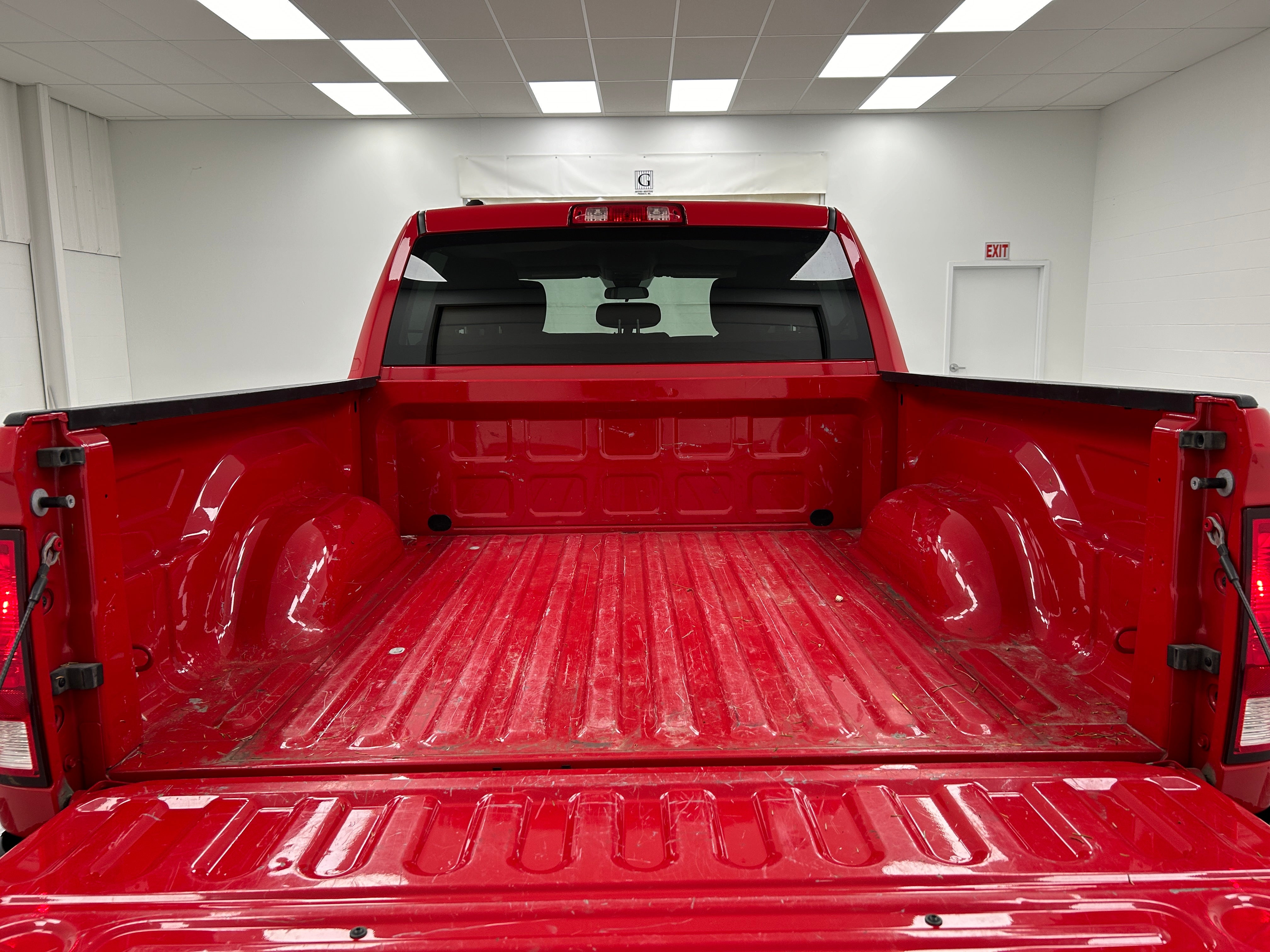 2022 RAM 1500 Classic SLT 6