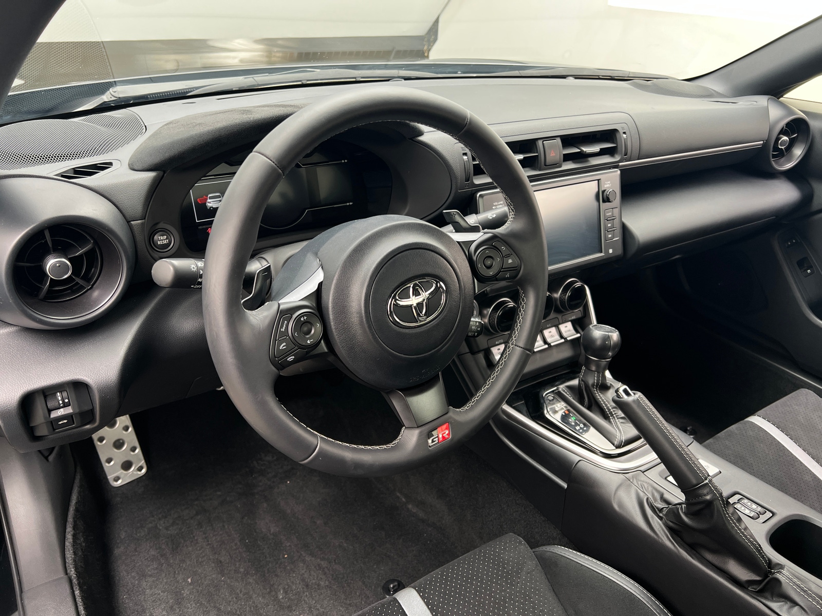 Thumbnail: 2022 Toyota GR86 - 4