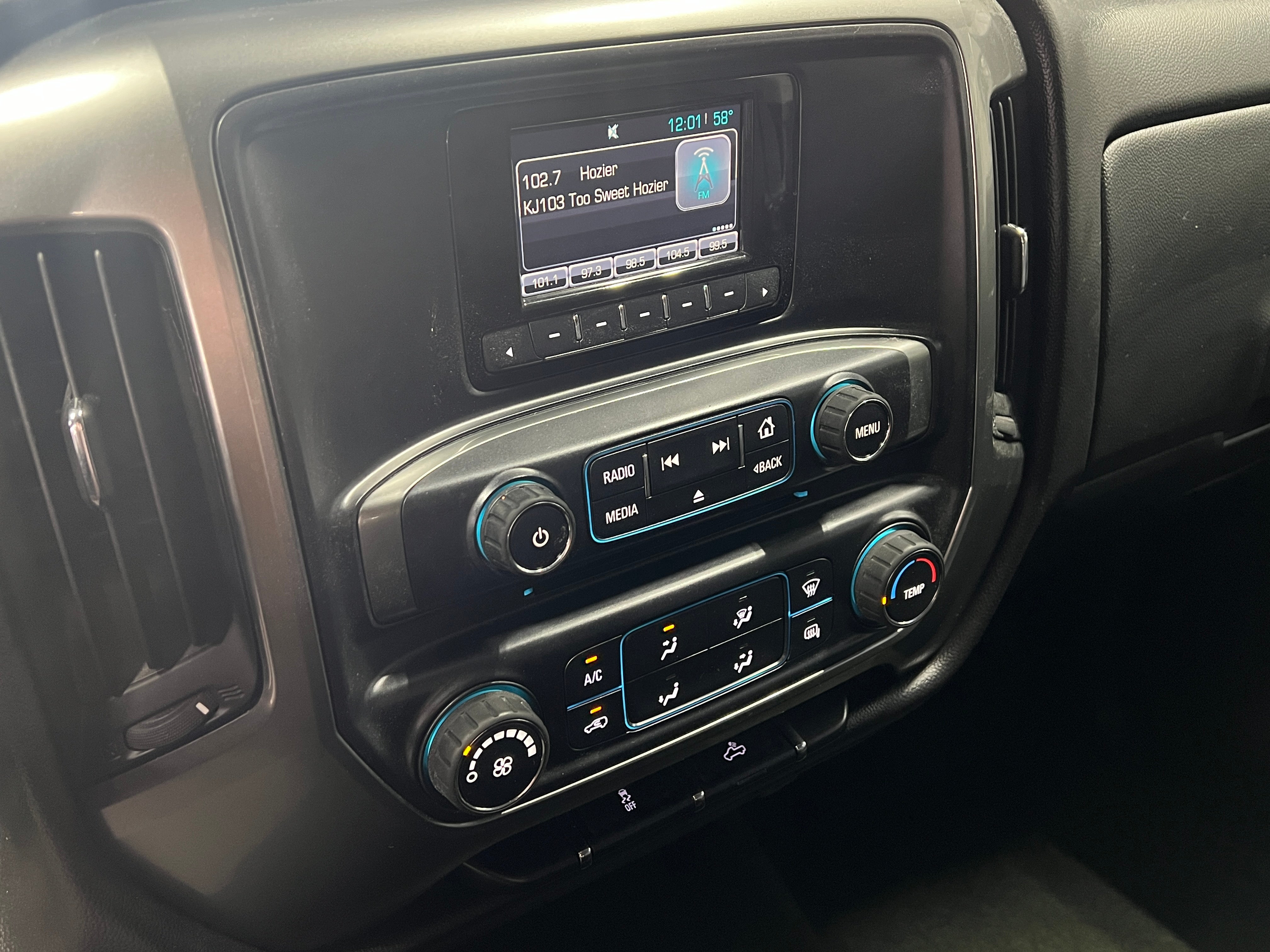 2015 Chevrolet Silverado 1500 LT 4