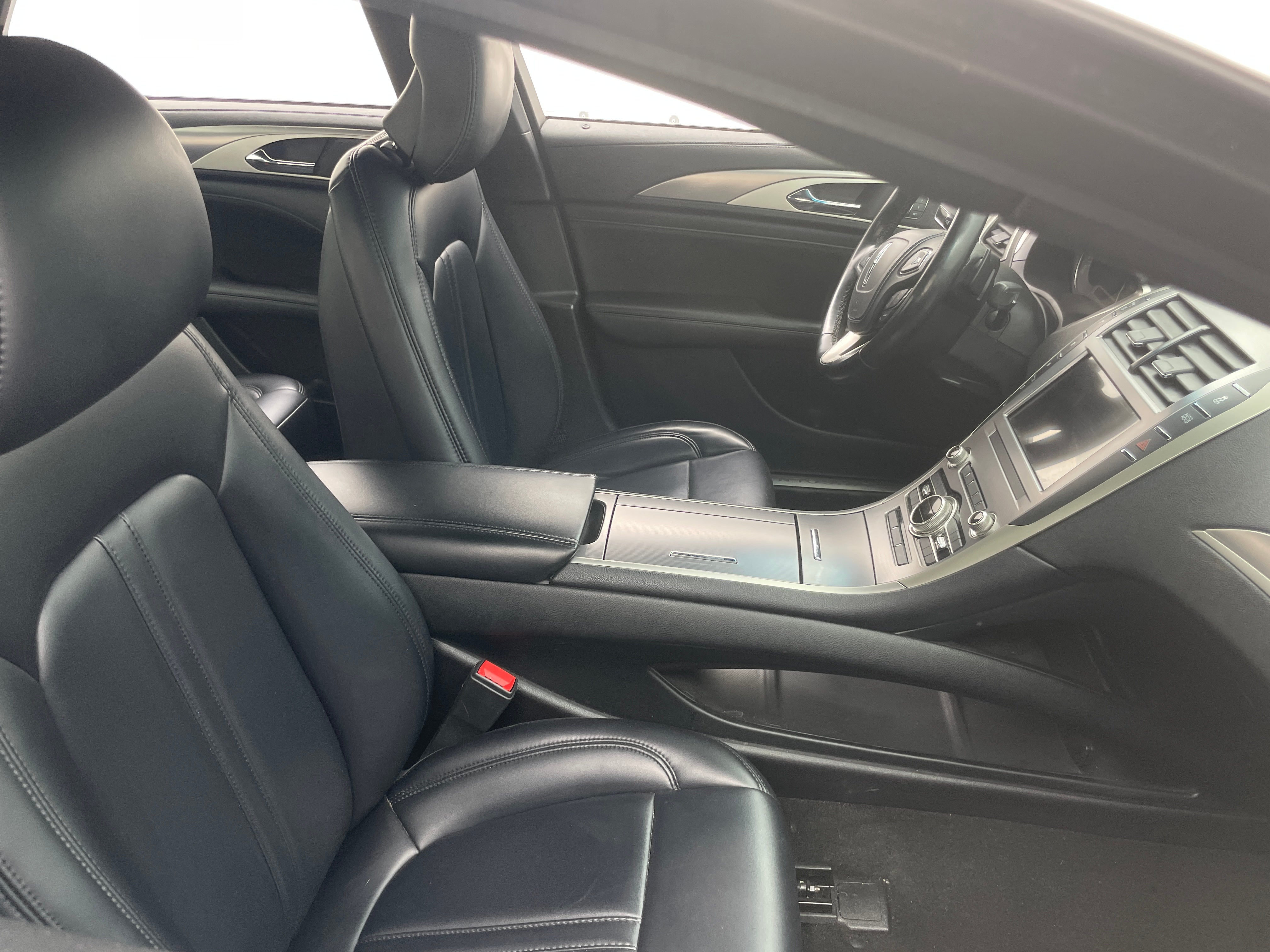 2019 Lincoln MKZ Base 2