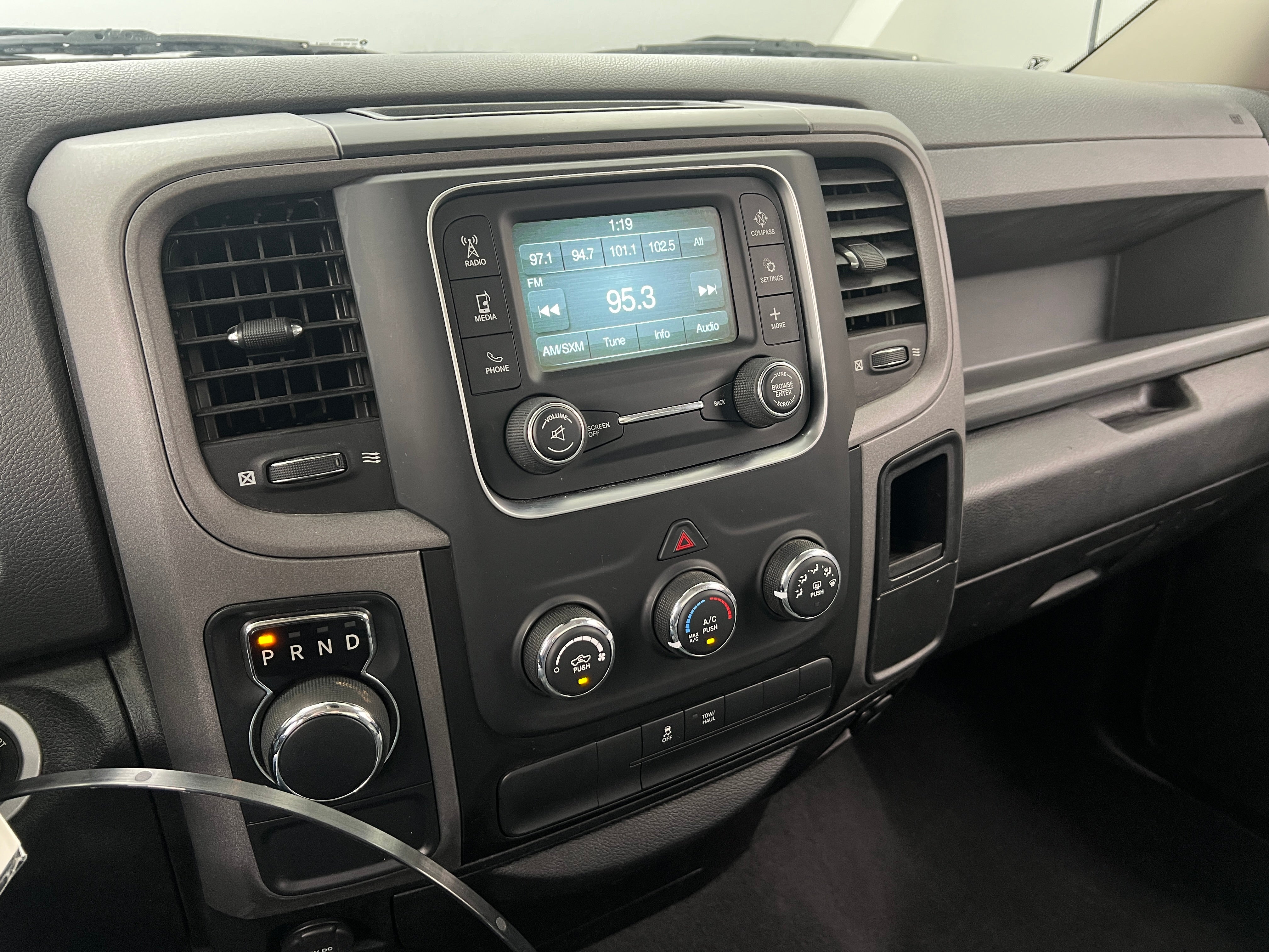 2019 RAM 1500 Classic Express 3