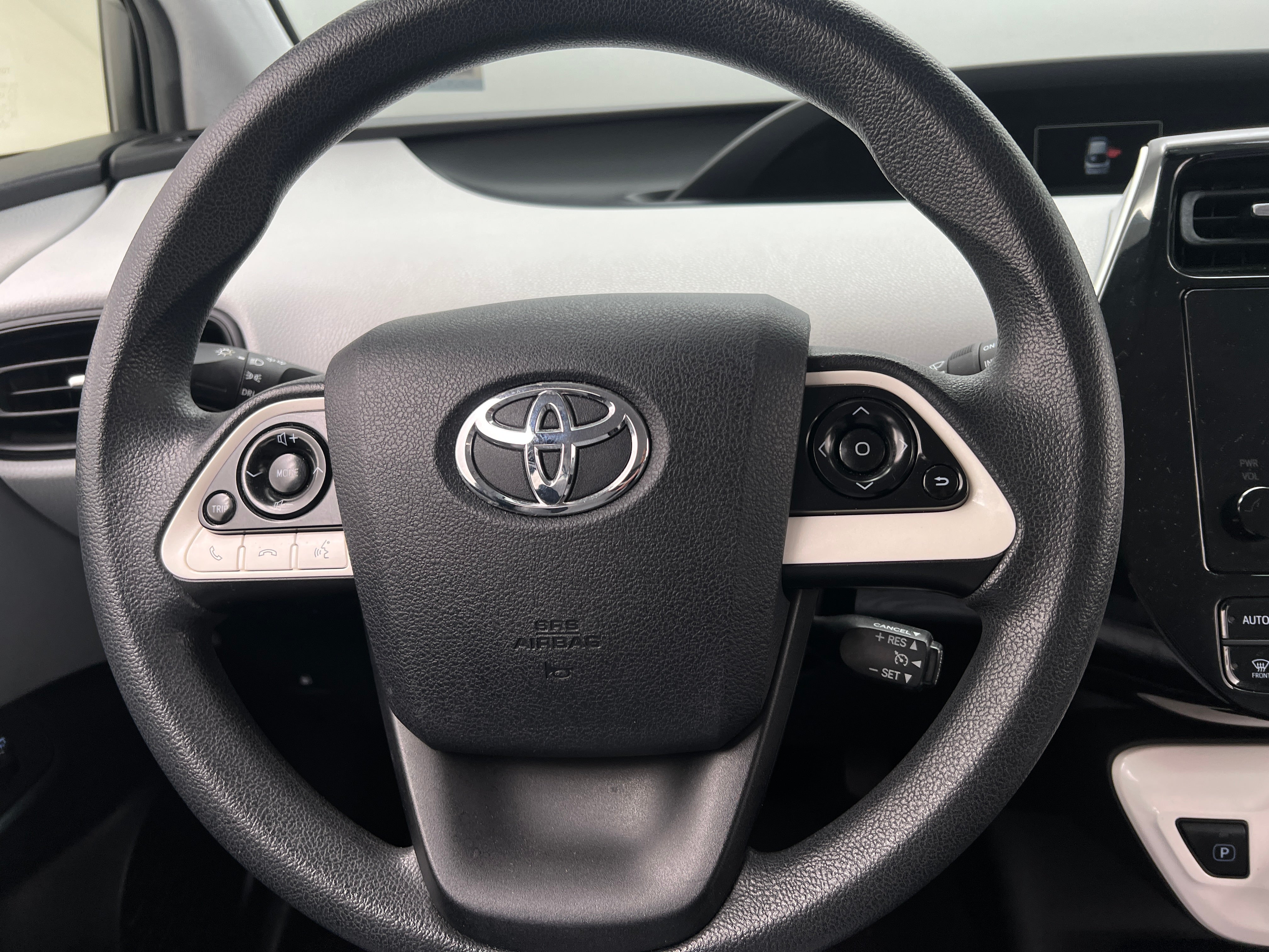 2016 Toyota Prius Two 5