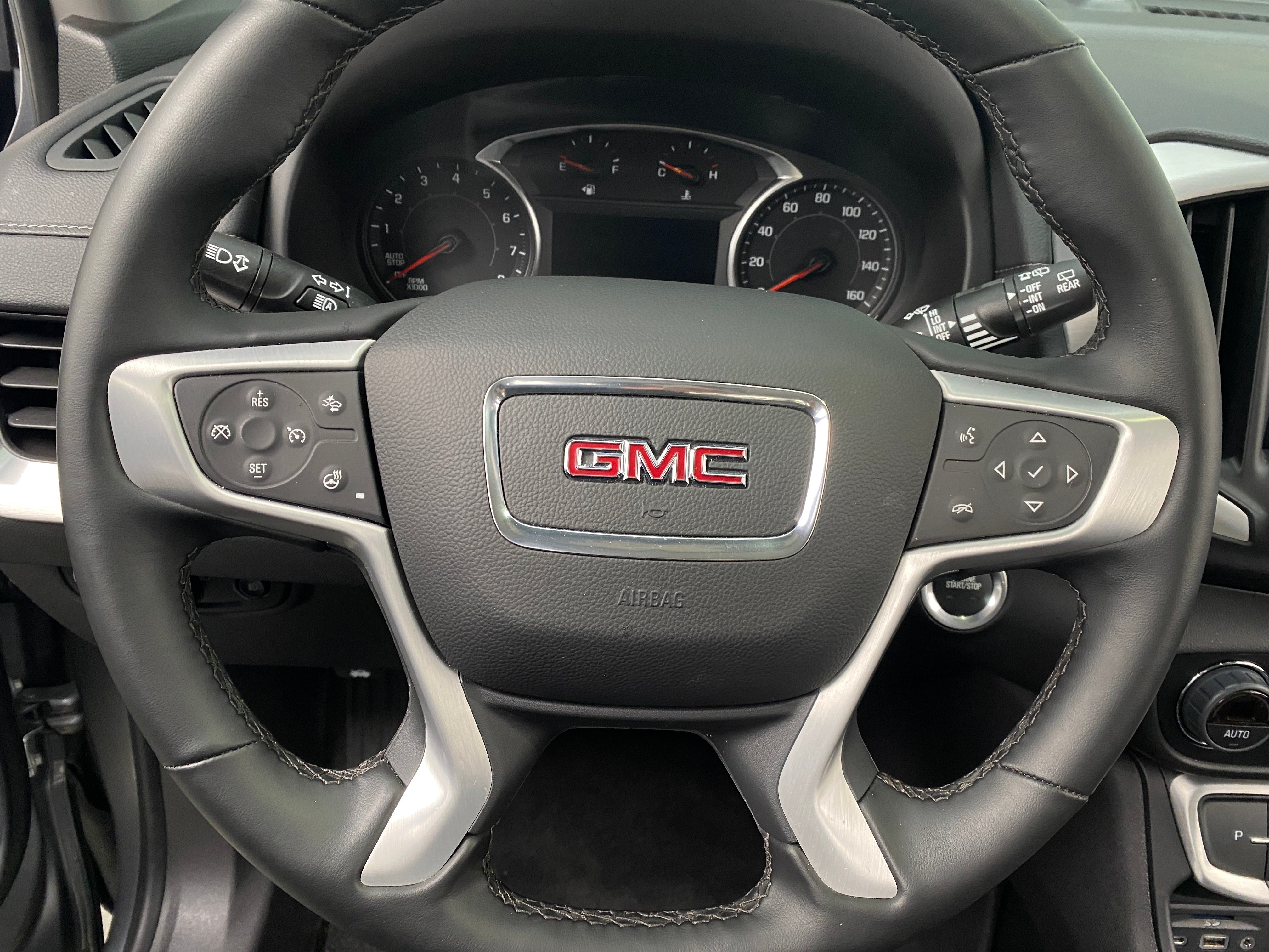 2024 GMC Terrain SLT 4