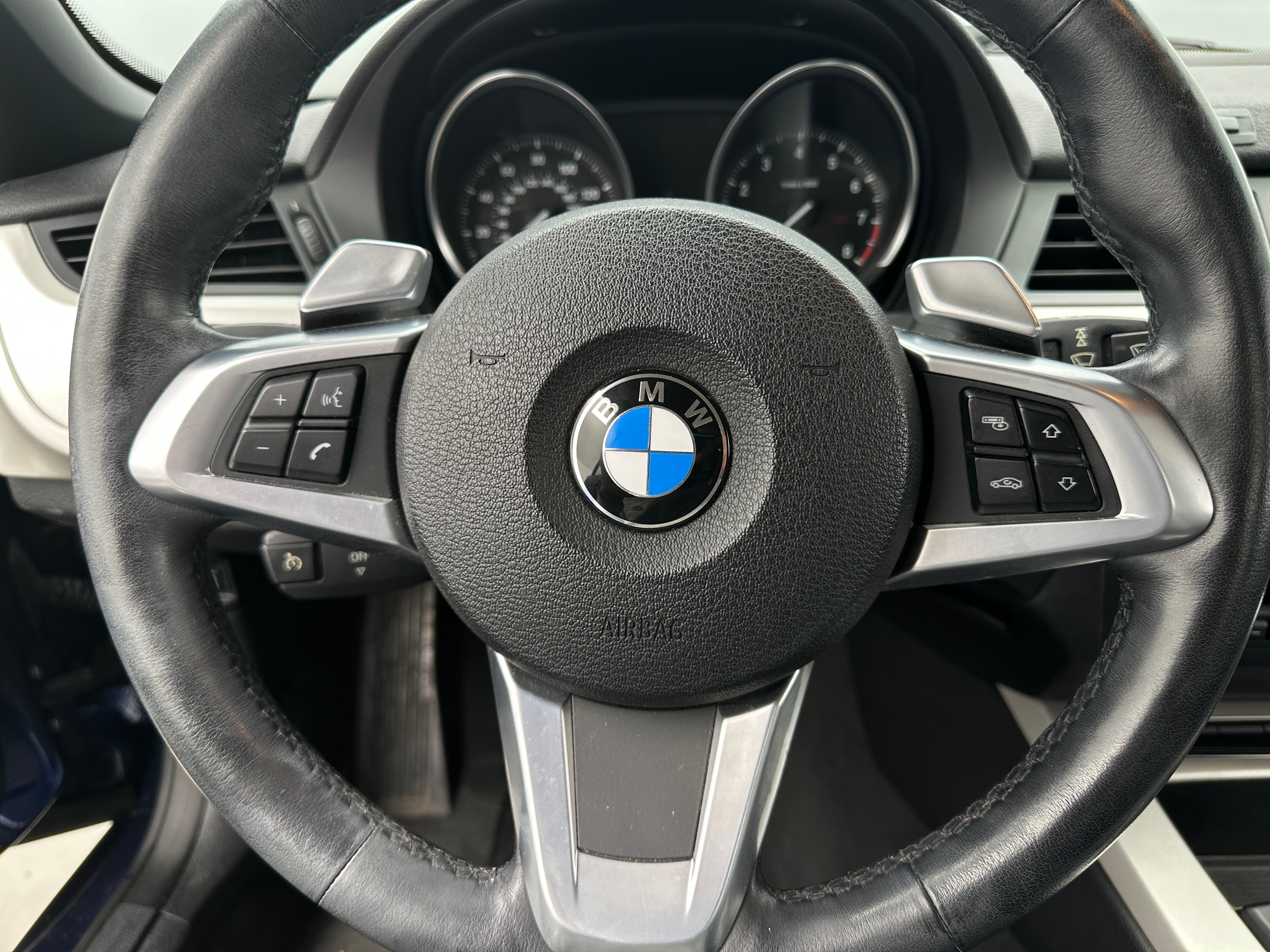 2011 BMW Z4 sDrive30i 5